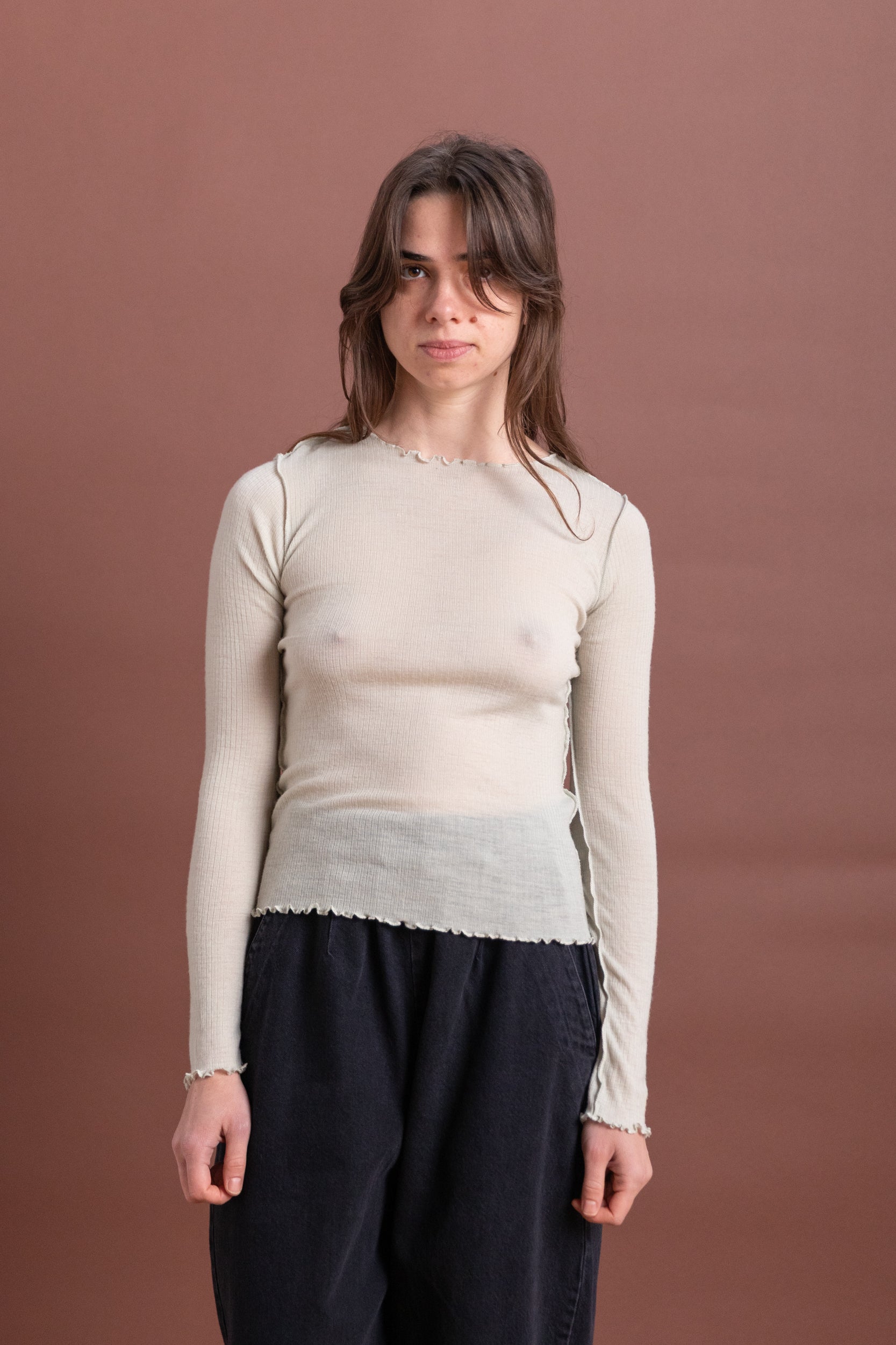 KENRU LONG SLEEVE TEE IN BRUN GREEN