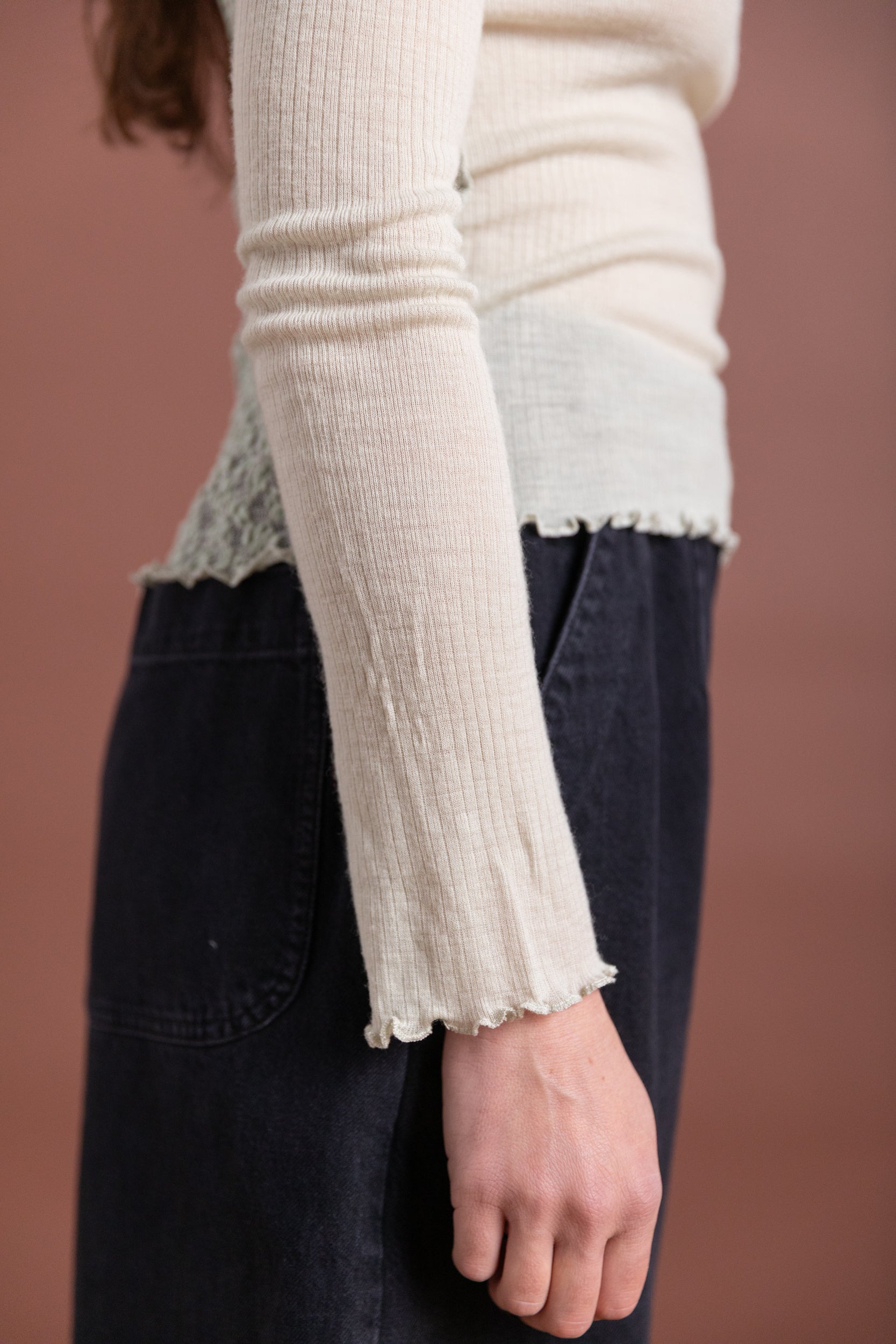 KENRU LONG SLEEVE TEE IN BRUN GREEN