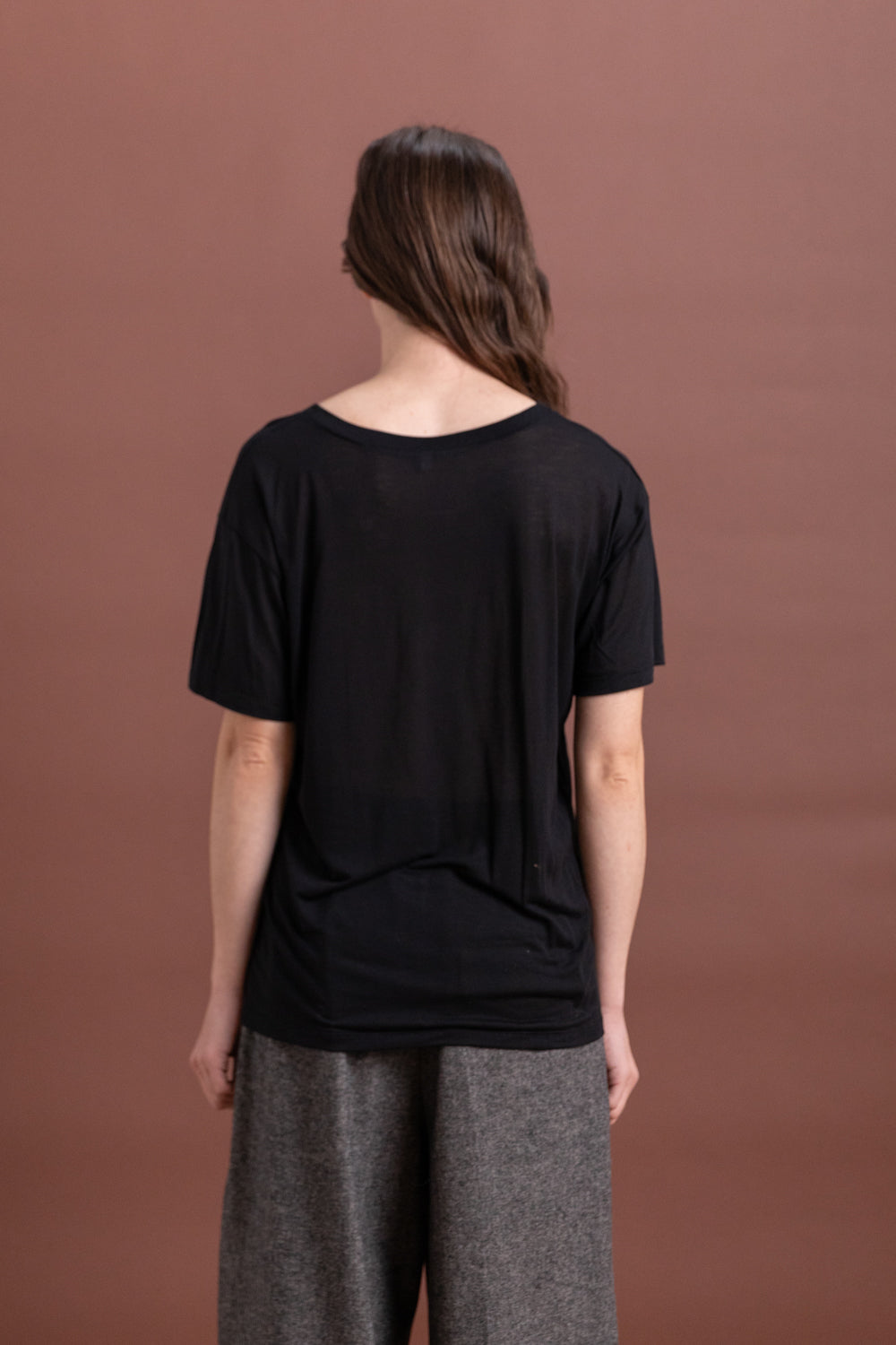 LOOSE TEE IN BLACK