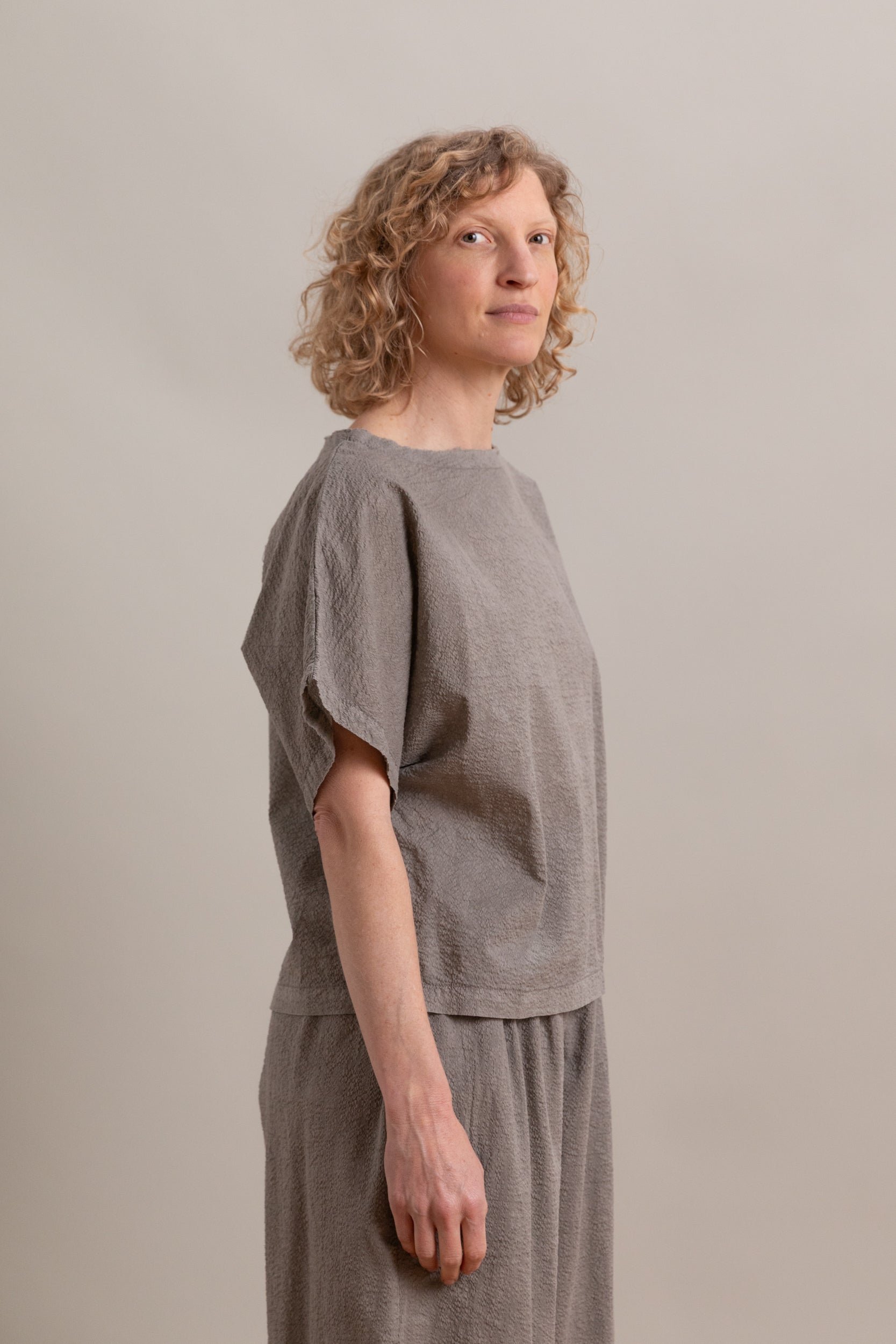 BOXED TOP IN P. GREY