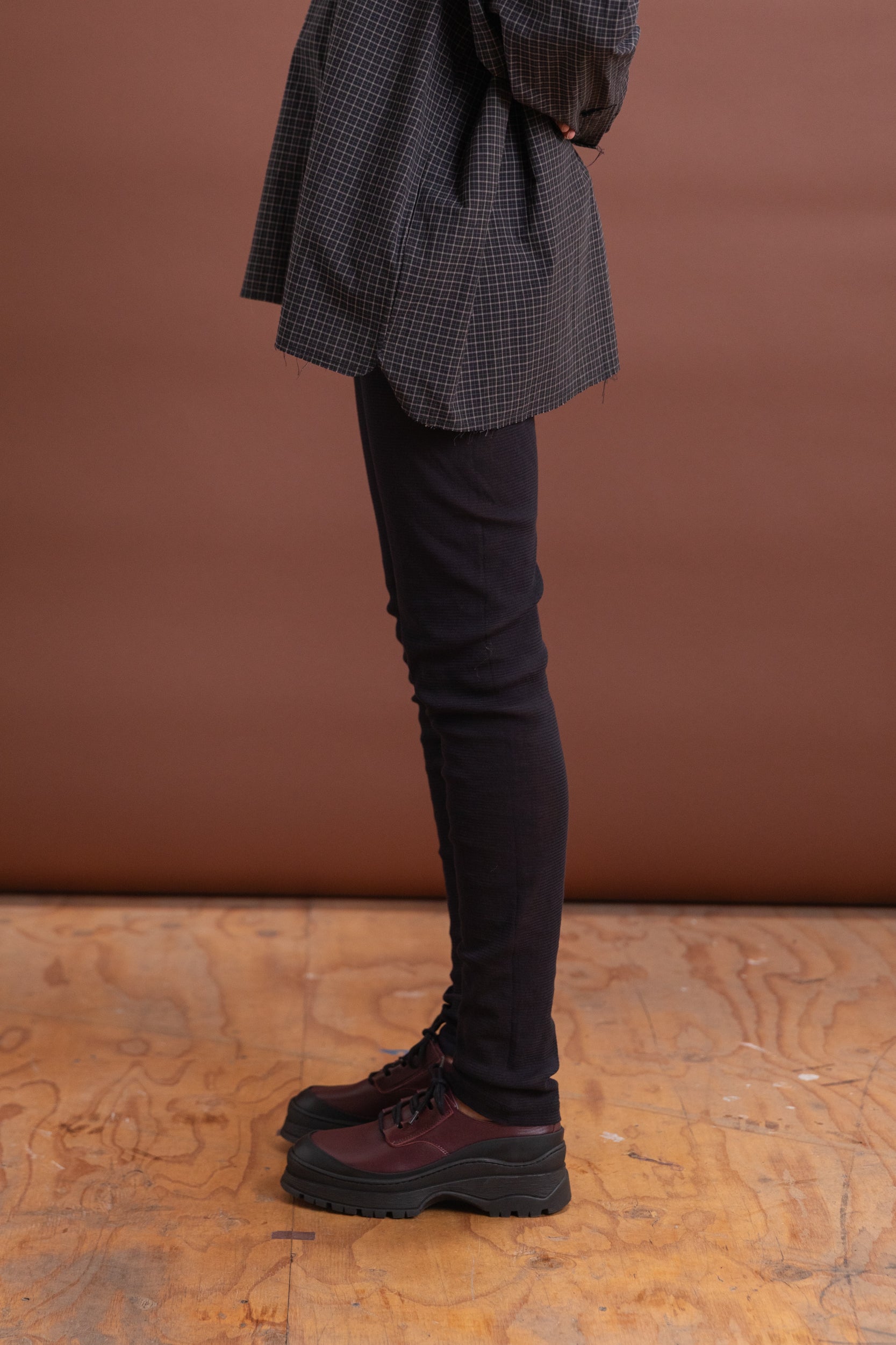 MESH LEGGINGS IN BLACK