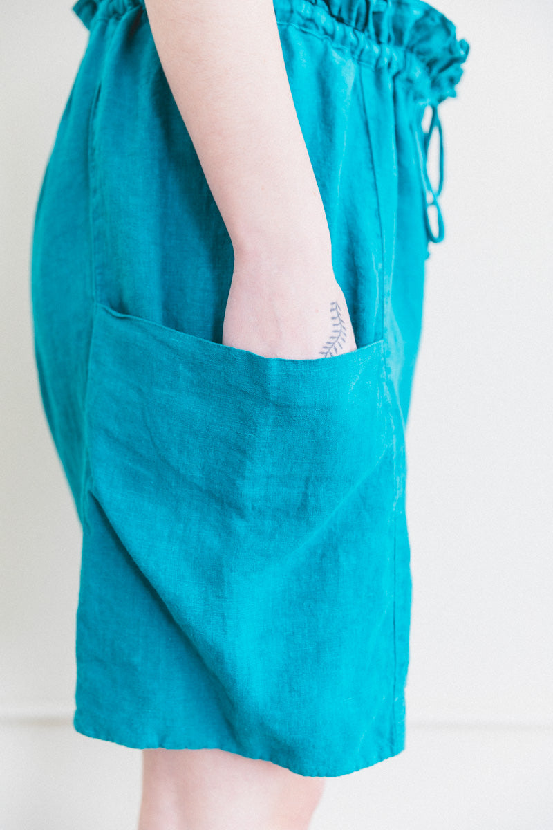 PARACHUTE SHORTS IN PEACOCK