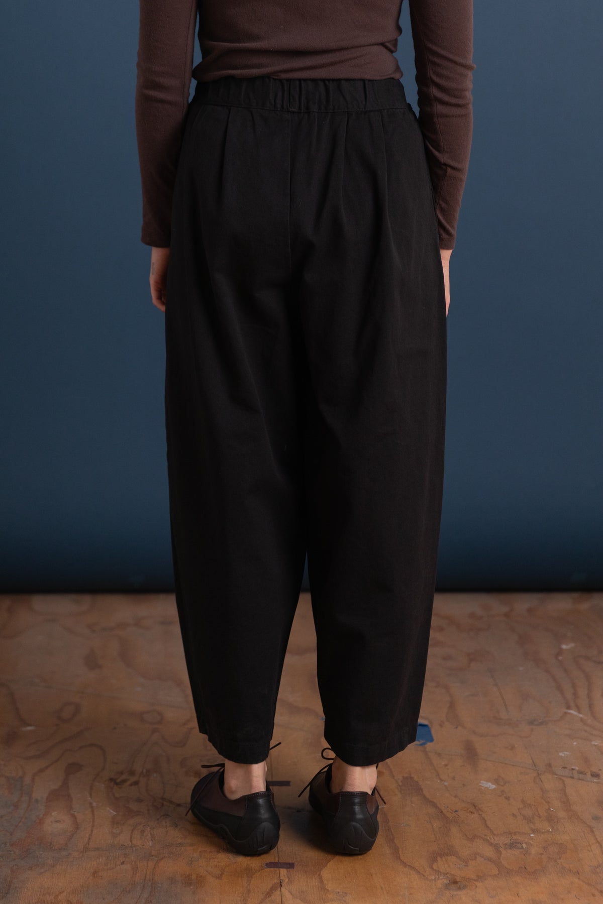 WIDE PANTS IN BLACK