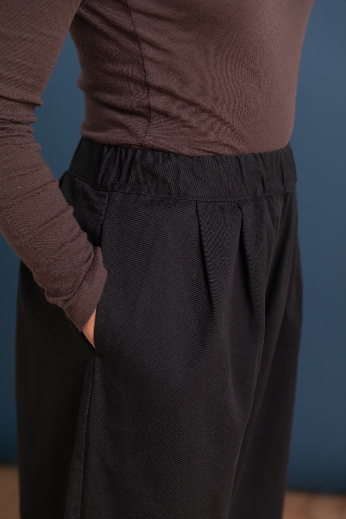 WIDE PANTS IN BLACK