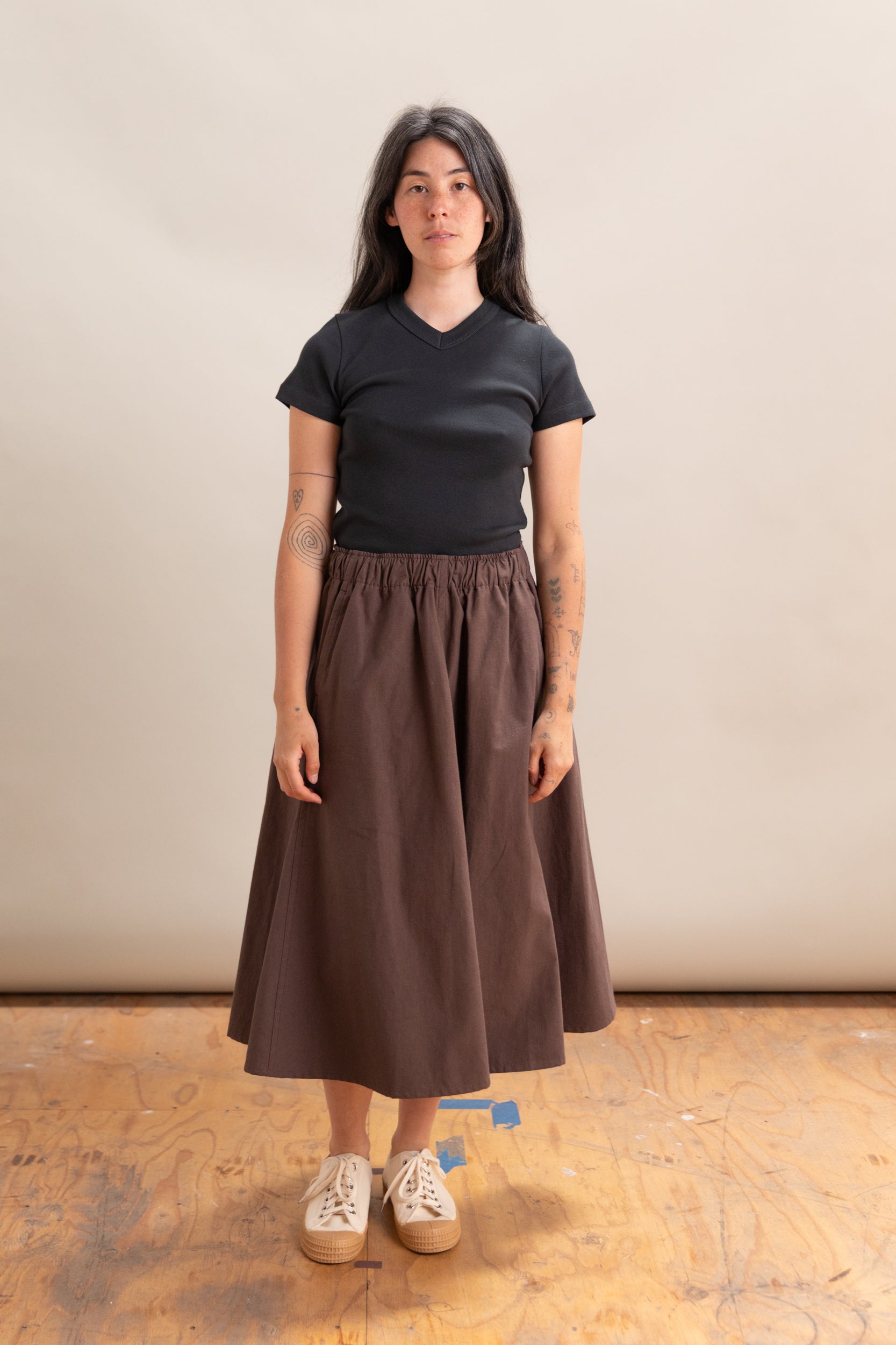 COSMOS MINI V-NECK T-SHIRT IN SHALE FINE RIB JERSEY
