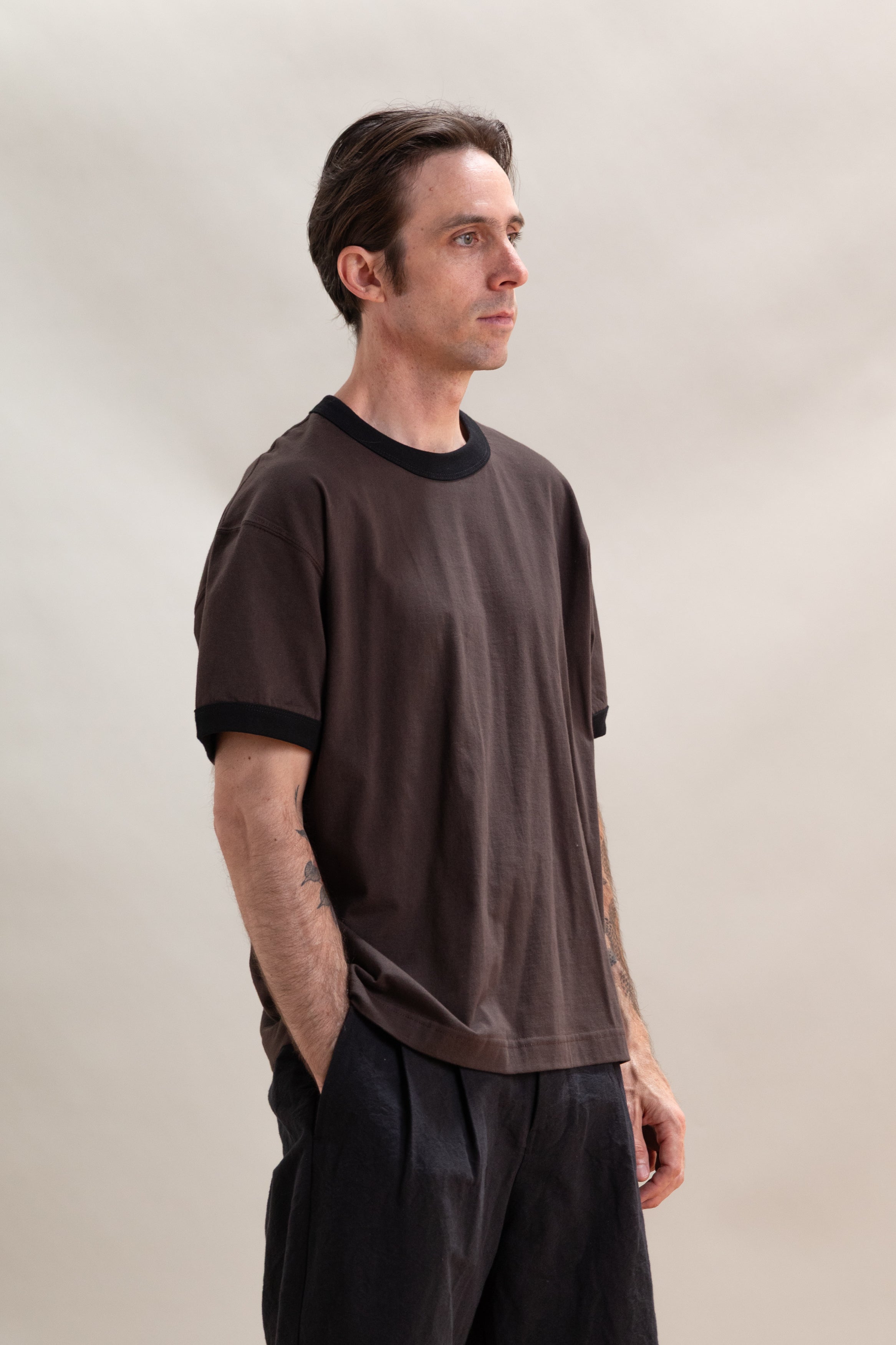 FINCH RINGER T-SHIRT IN LOAM/BLACK RIB COMBED COTTON JERSEY