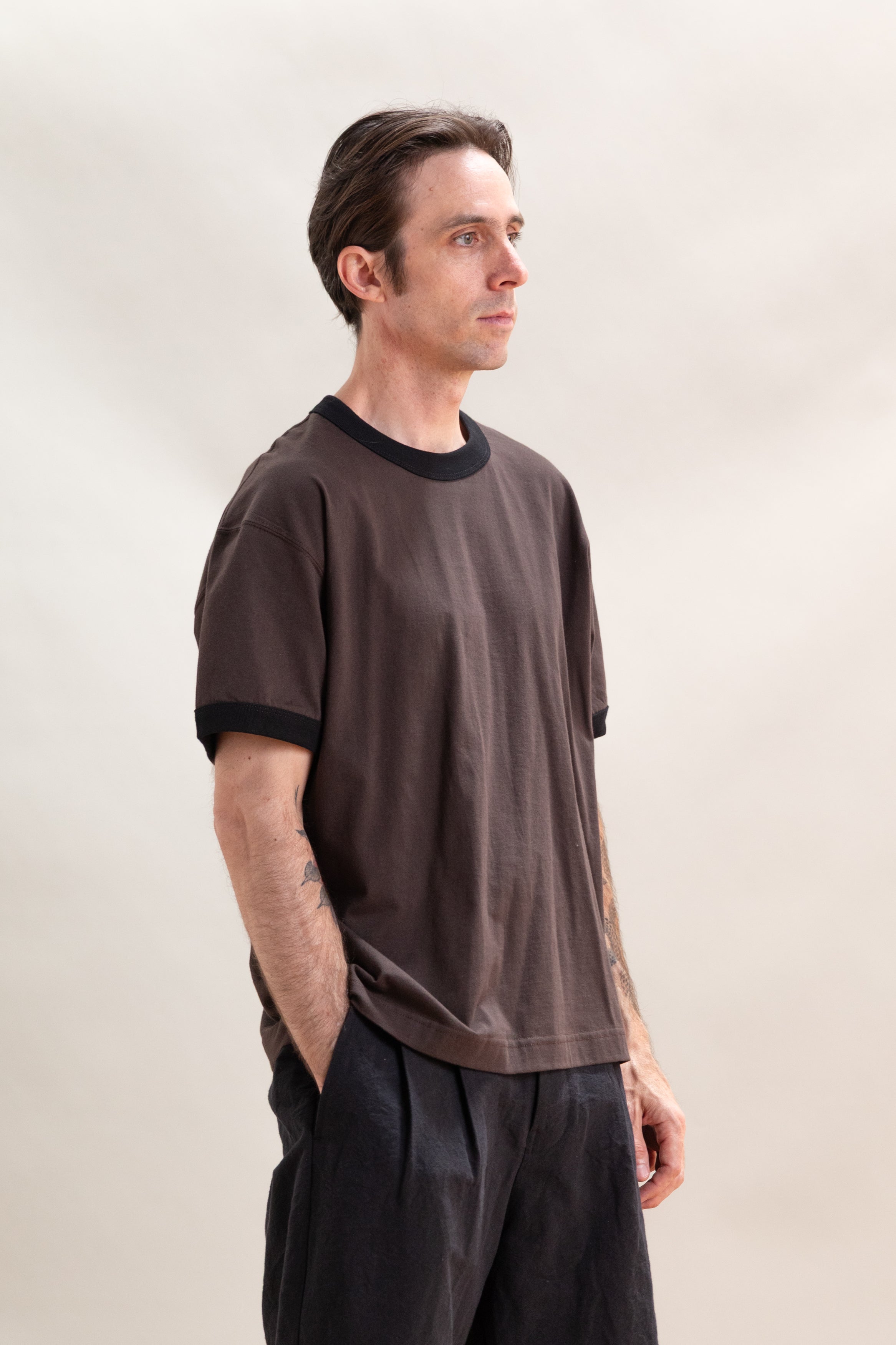 FINCH RINGER T-SHIRT IN LOAM/BLACK RIB COMBED COTTON JERSEY