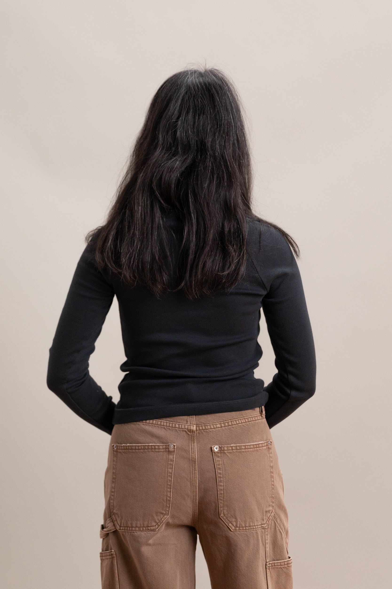 QUINCE LONG SLEEVE T-SHIRT IN SHALE FINE RIB JERSEY