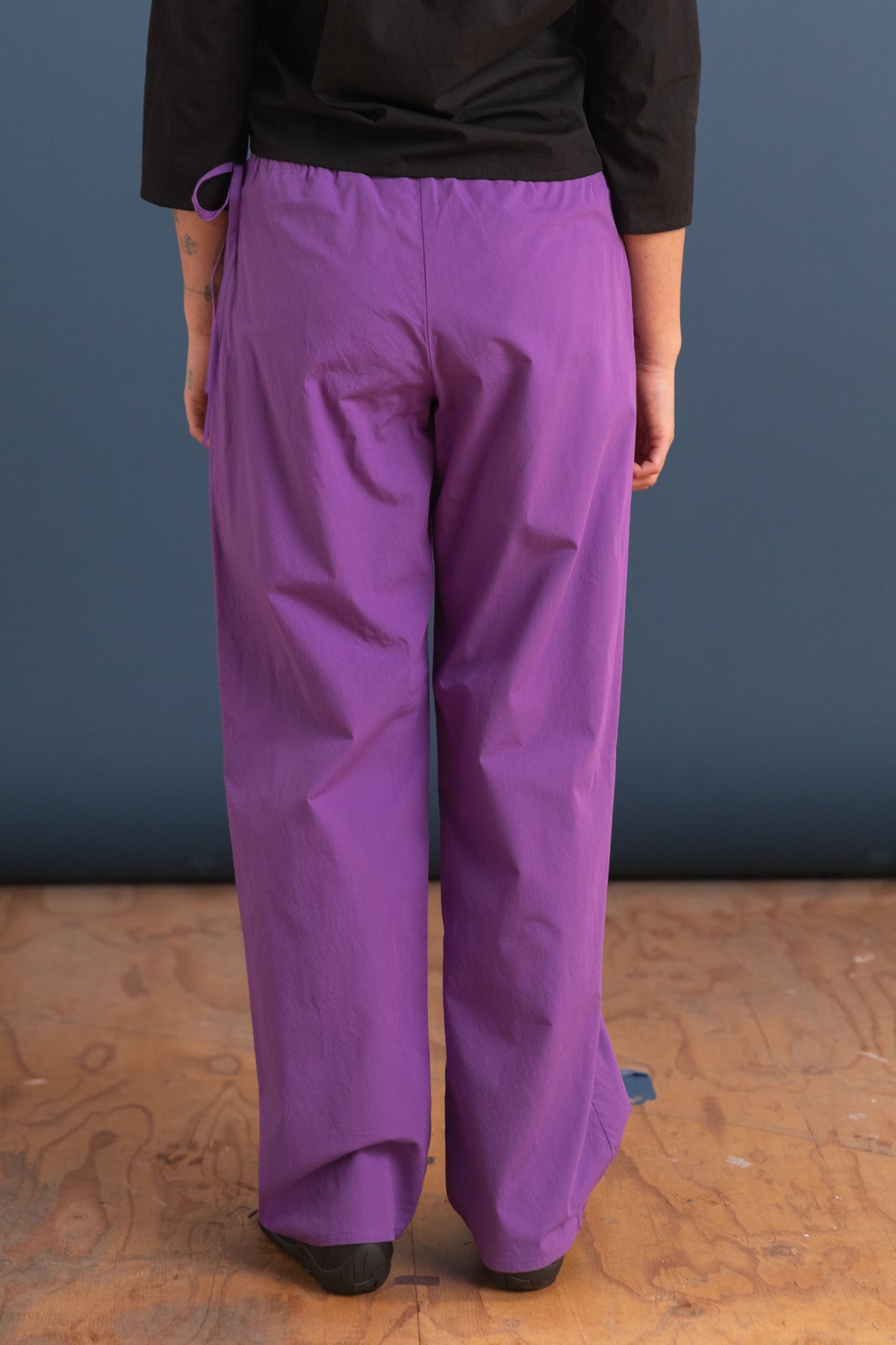 TIE PANTS IN PURPLE COTTON POPLIN