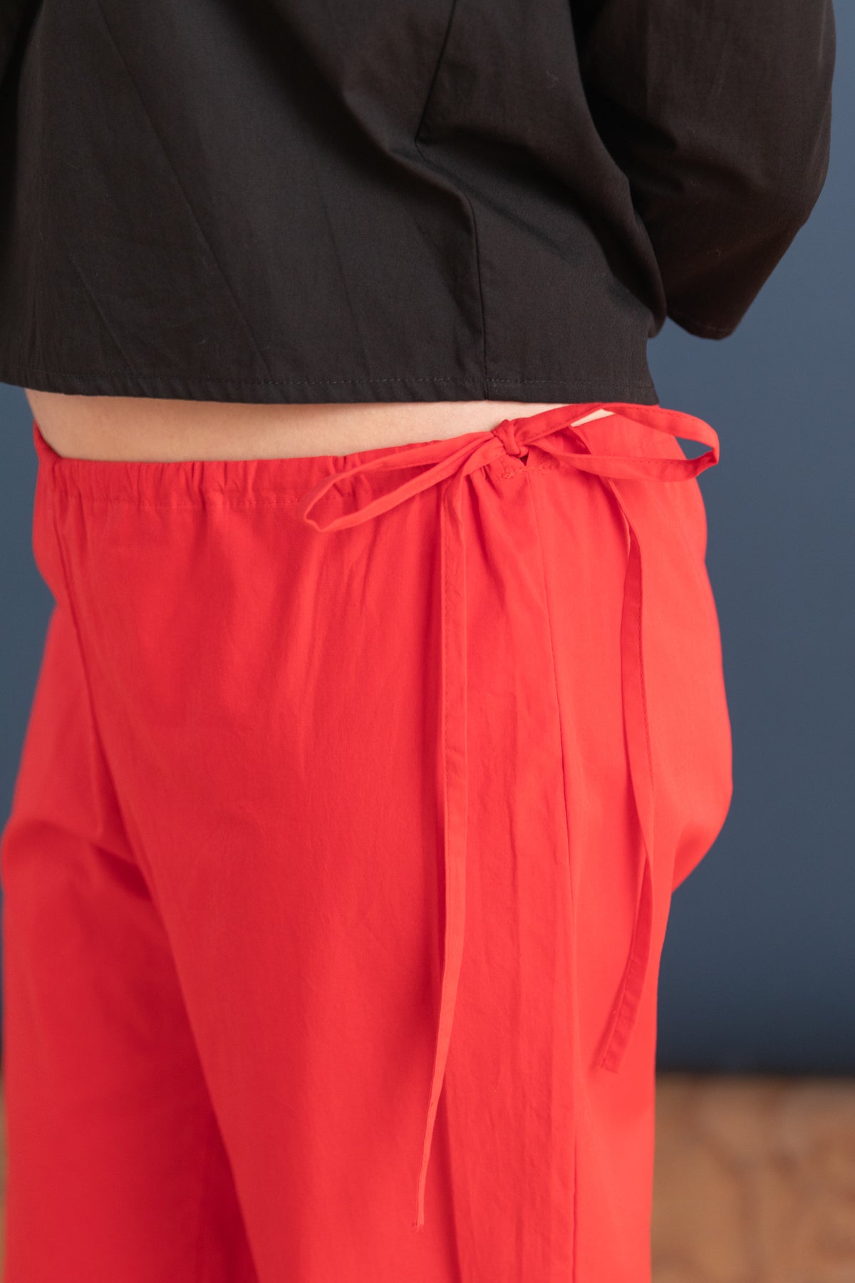TIE PANTS IN RED COTTON POPLIN