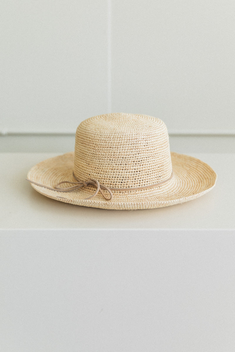 GARDEN HAT IN PANAMA STRAW