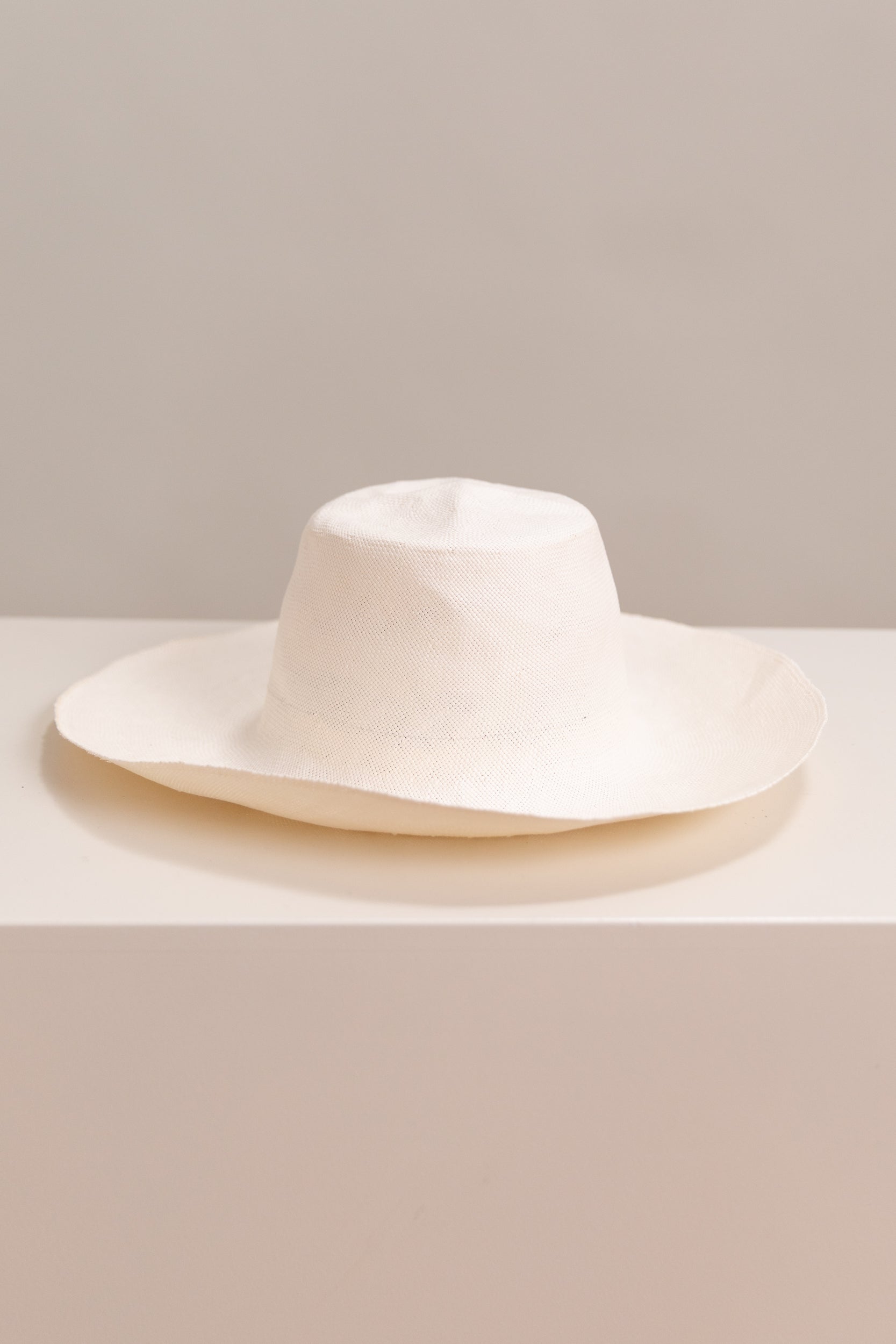 TUBU CRUSHABLE STRAW HAT