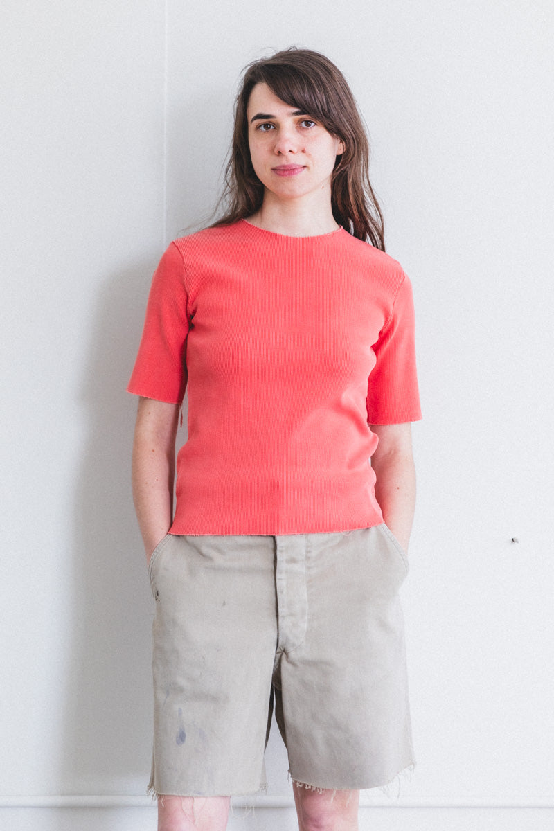 FITTED RIB TEE IN RED OLD DYE