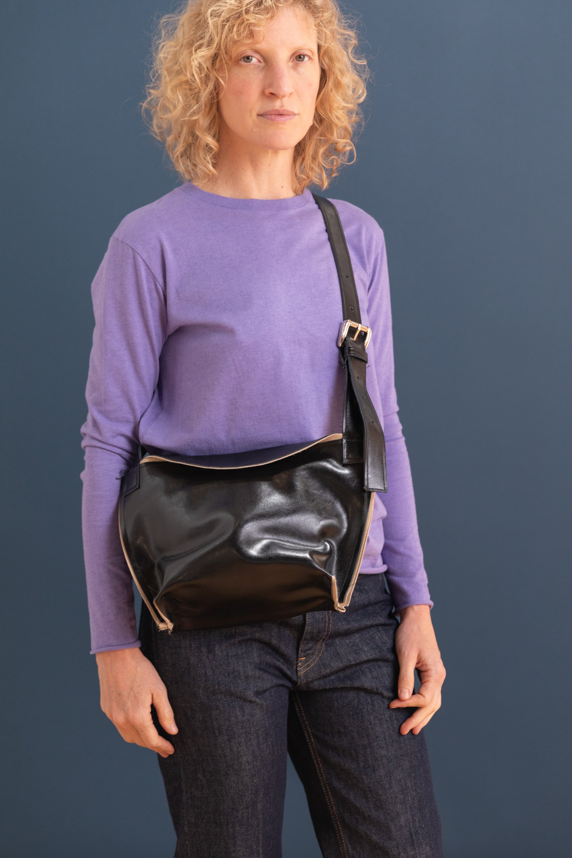 SMALL PUFF BAG IN BLACK LEATHER