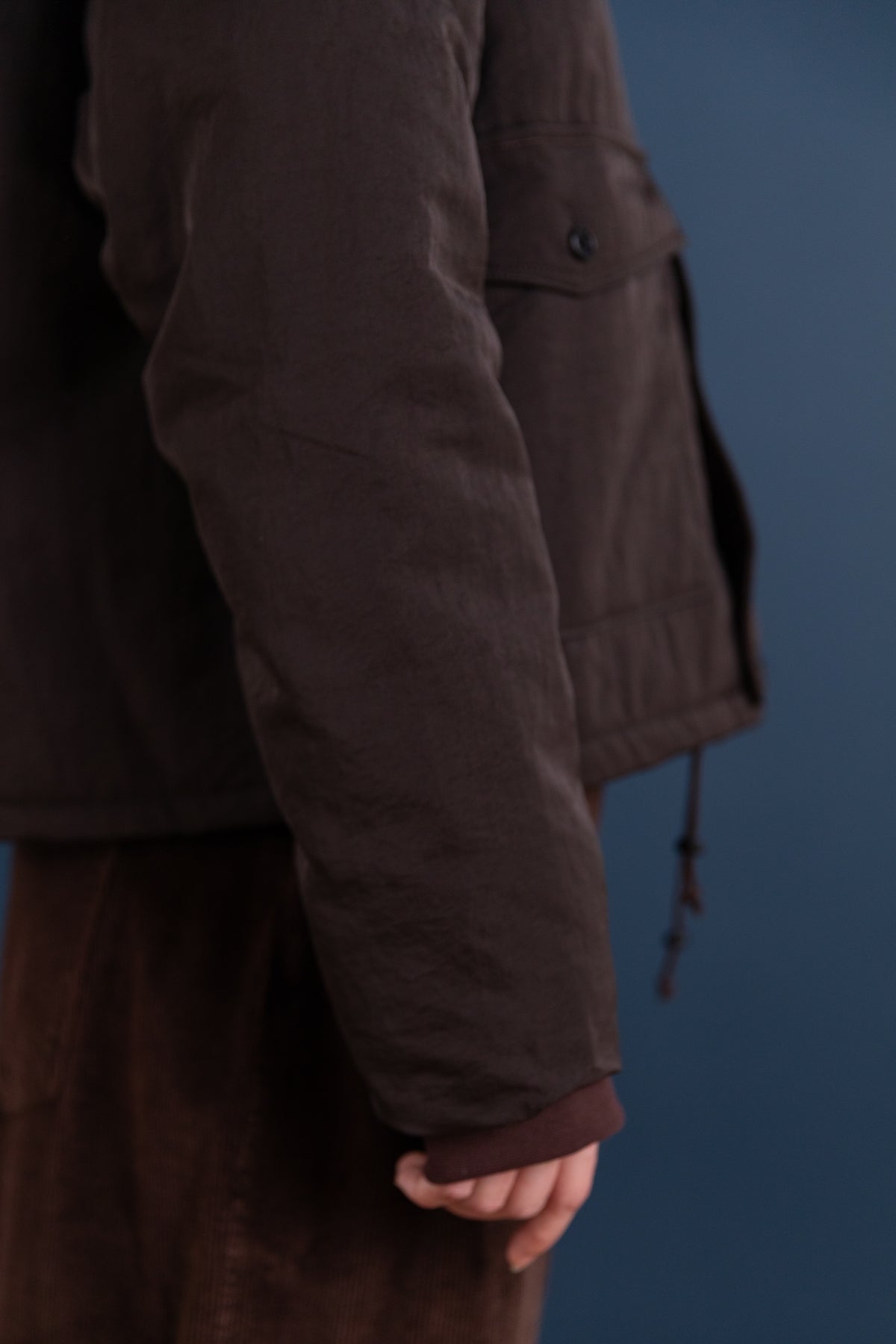 PUFFED SIMPLE JACKET IN BROWN