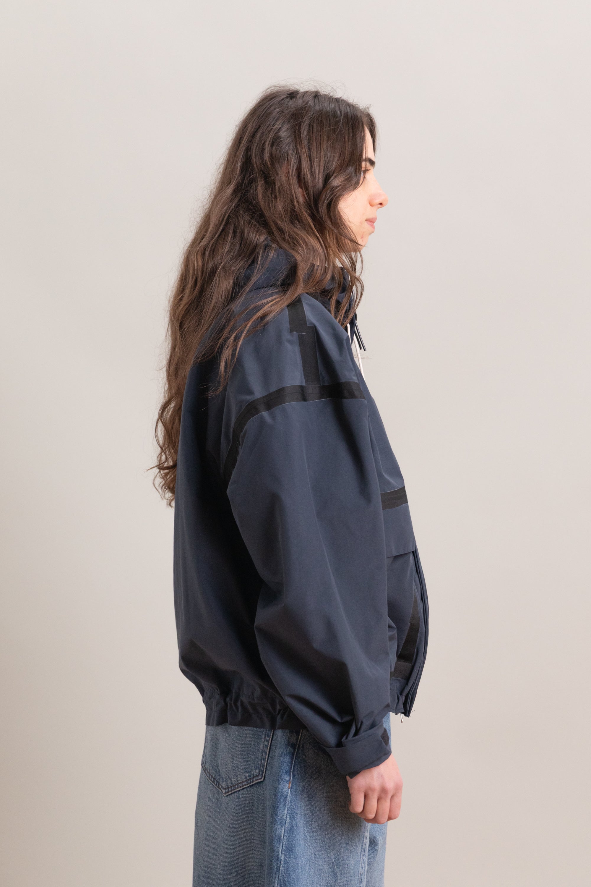 TAPED OUTDOOR JACKET IN NAVY