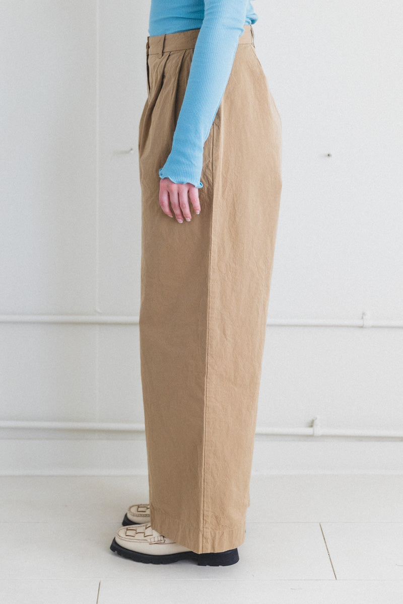 QQ PANT IN CAMEL CARD