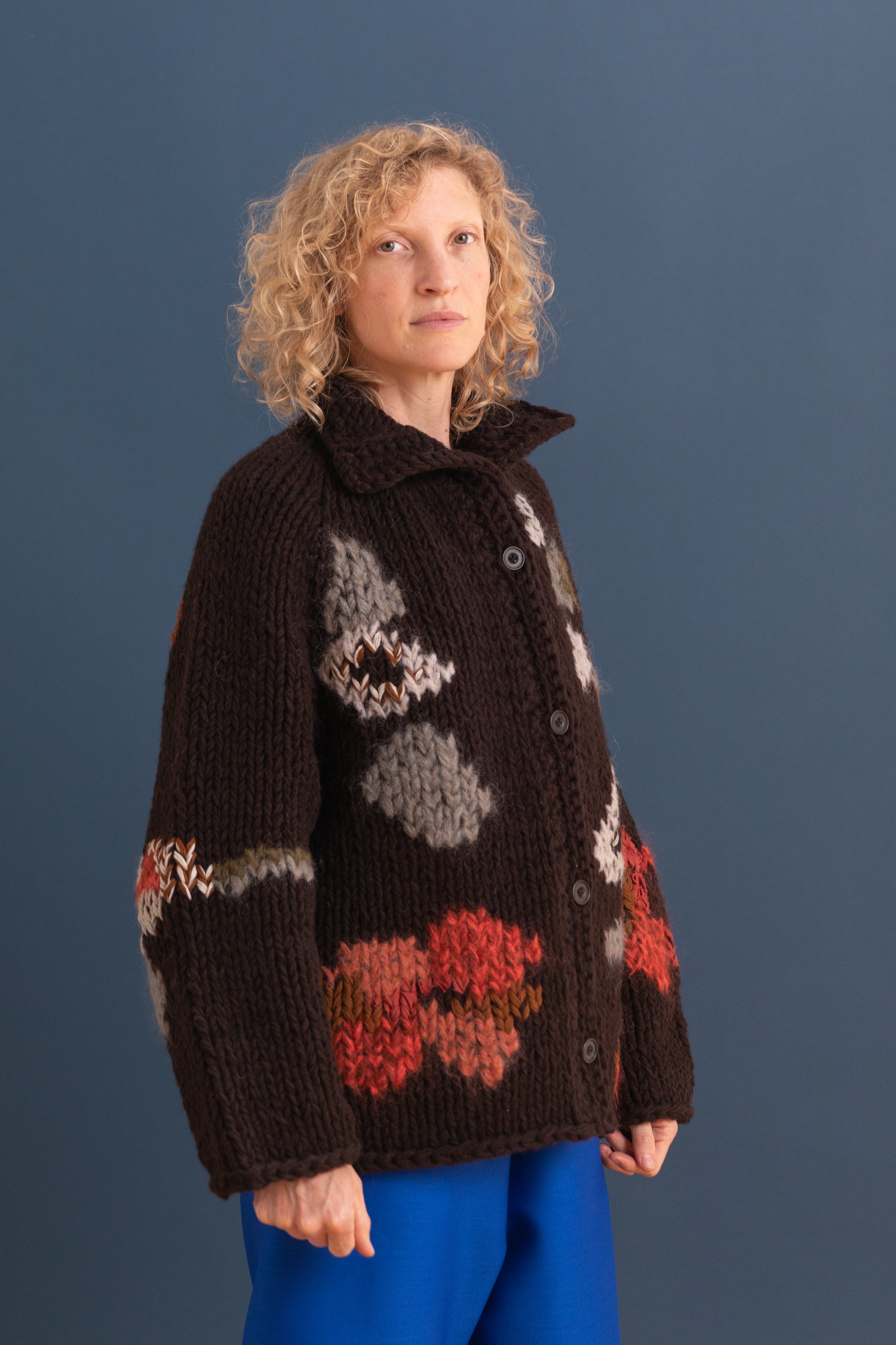 FLORA CARDIGAN IN EBONY WOOL