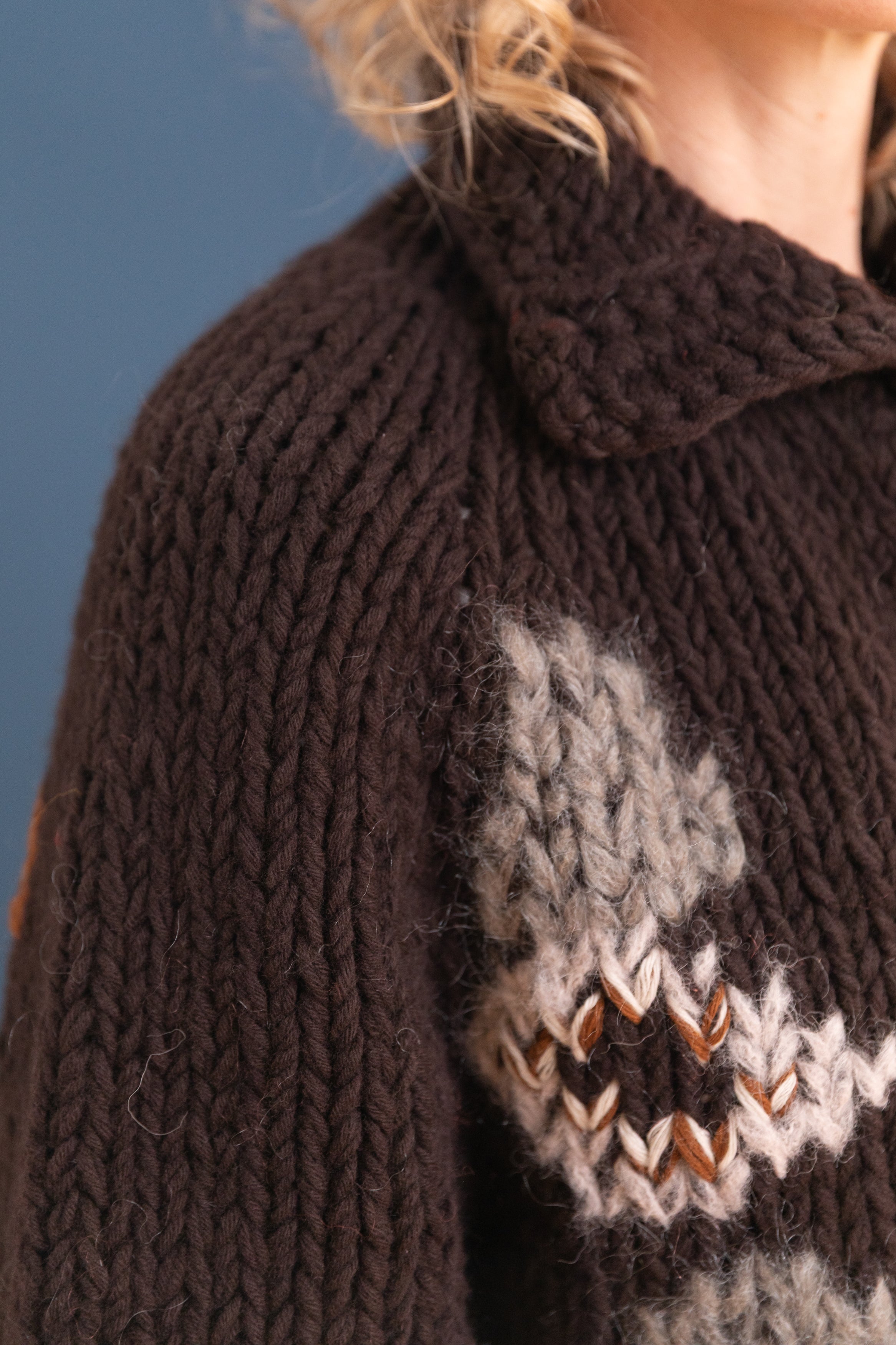 FLORA CARDIGAN IN EBONY WOOL