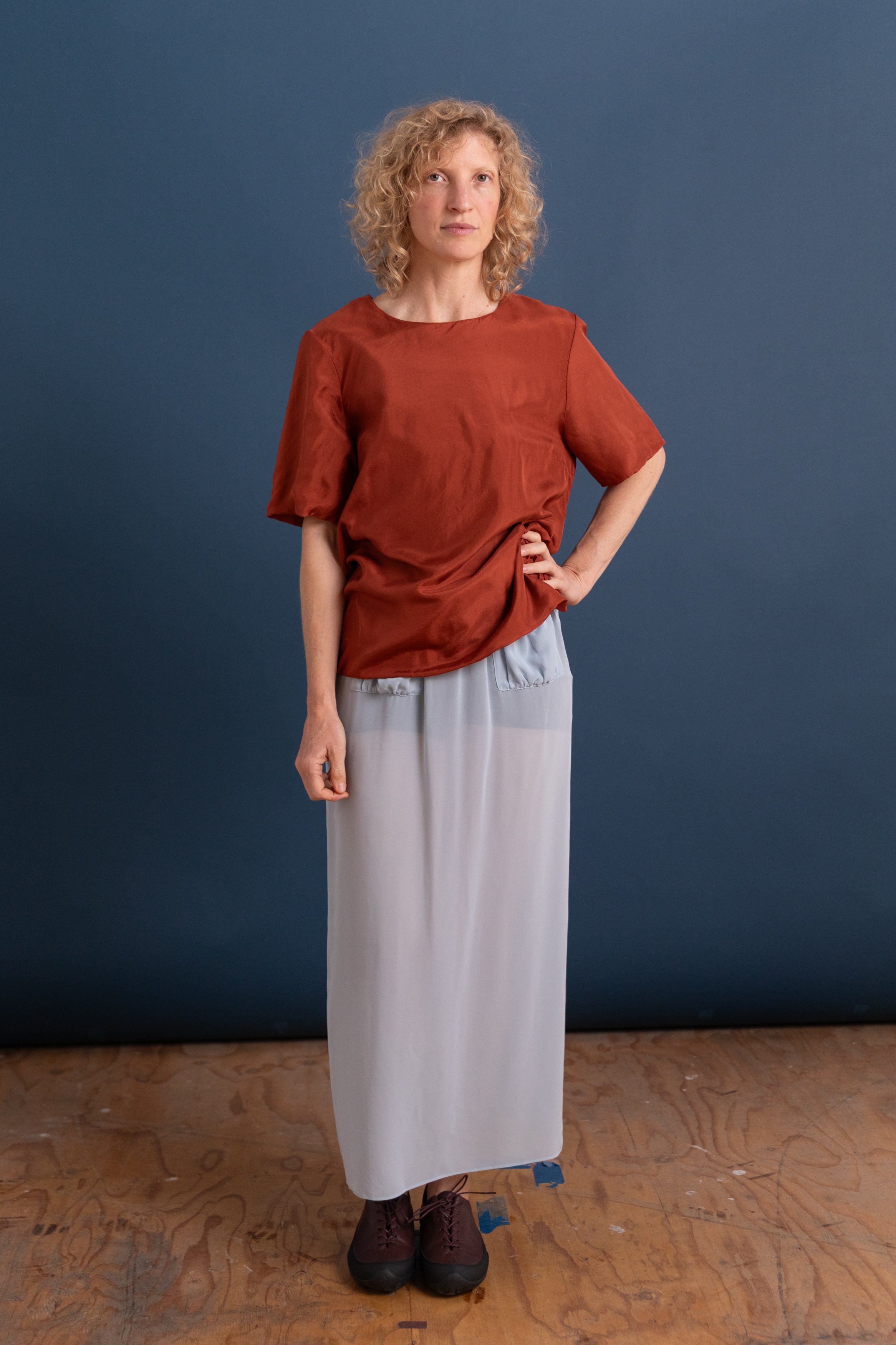 TWO LAYERS TOP IN TERRACOTTA SILK