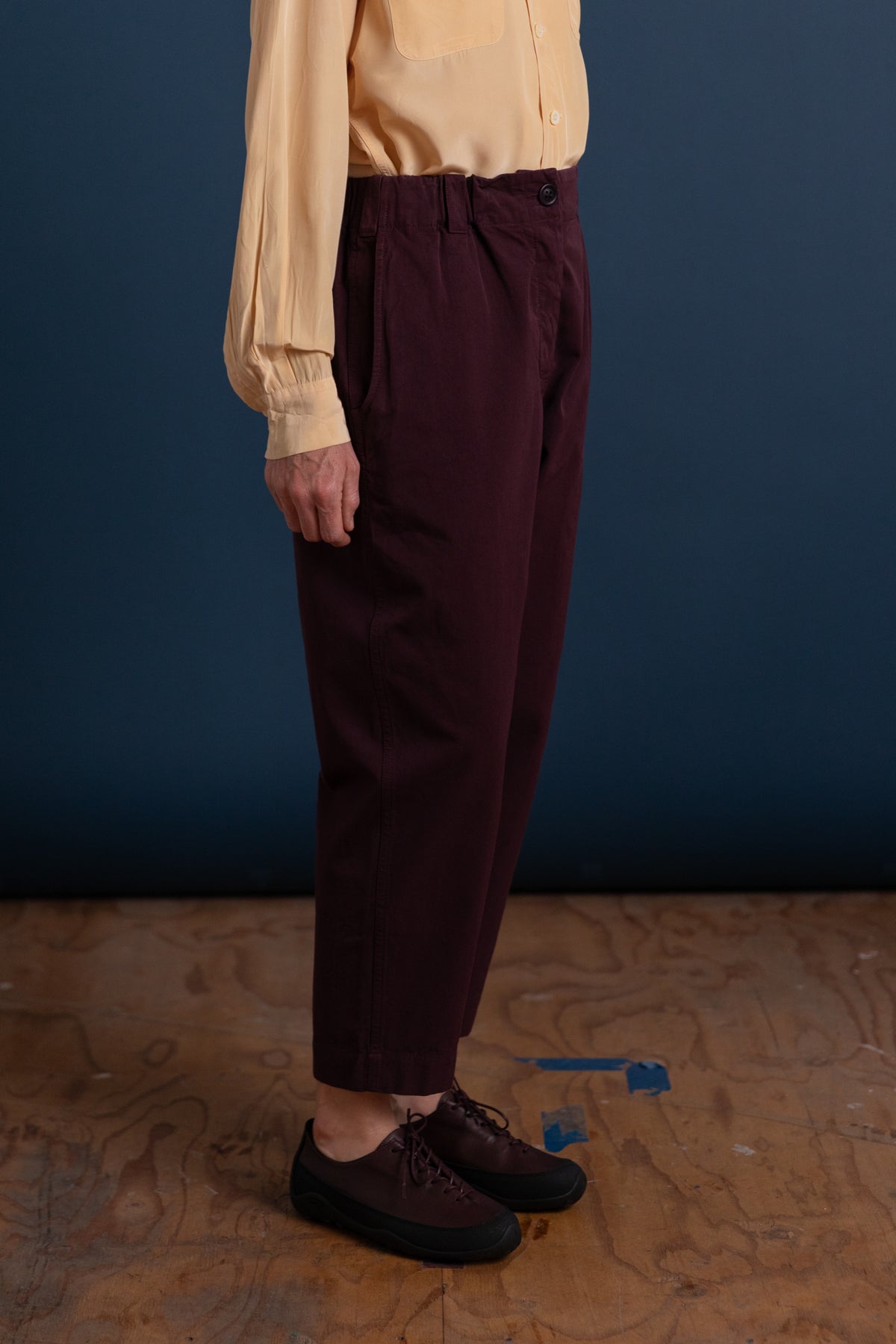 WARREN PANT IN MAHOGANY DOUBLE COT