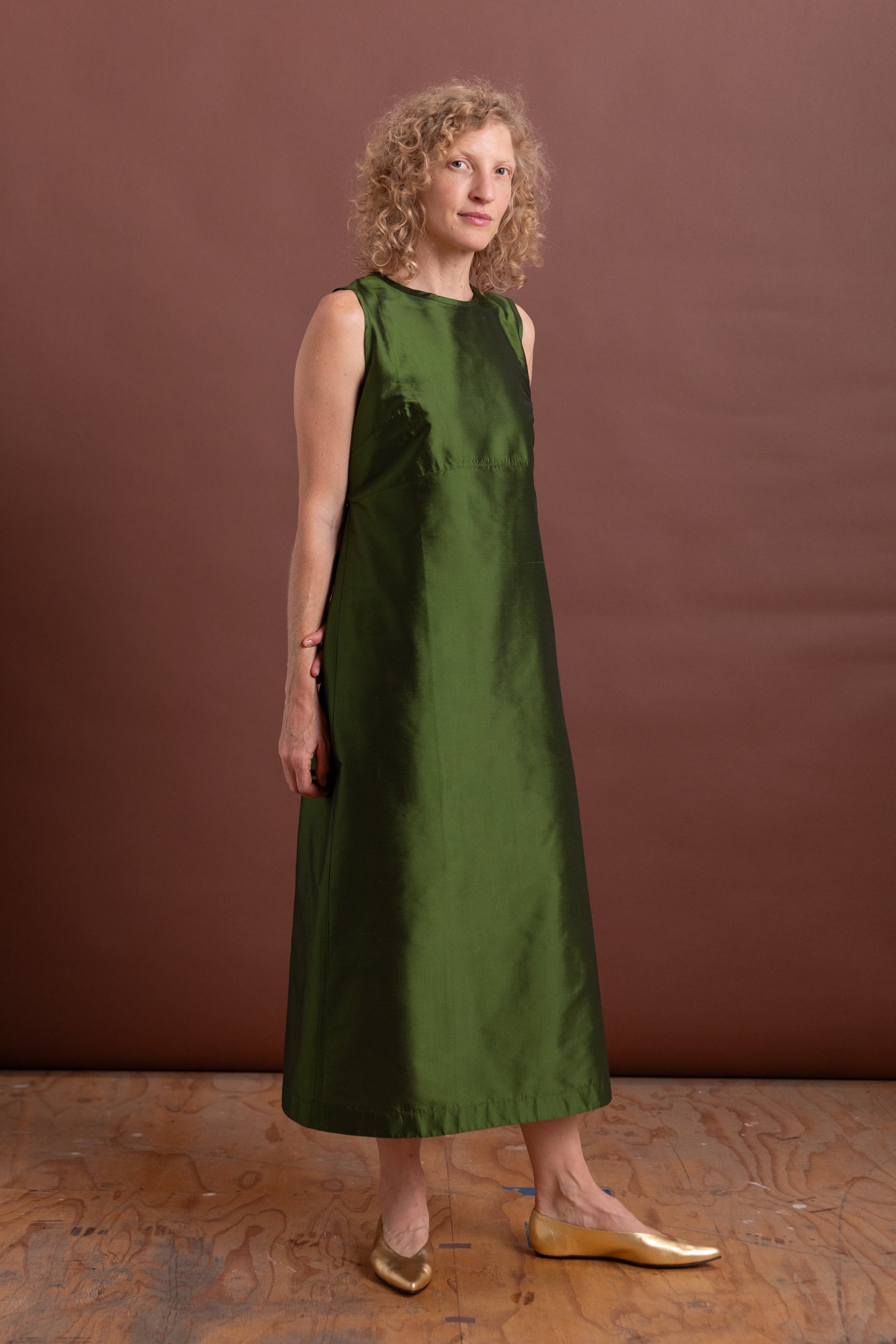ERIKA DRESS IN BOTTLE SILK DUPION