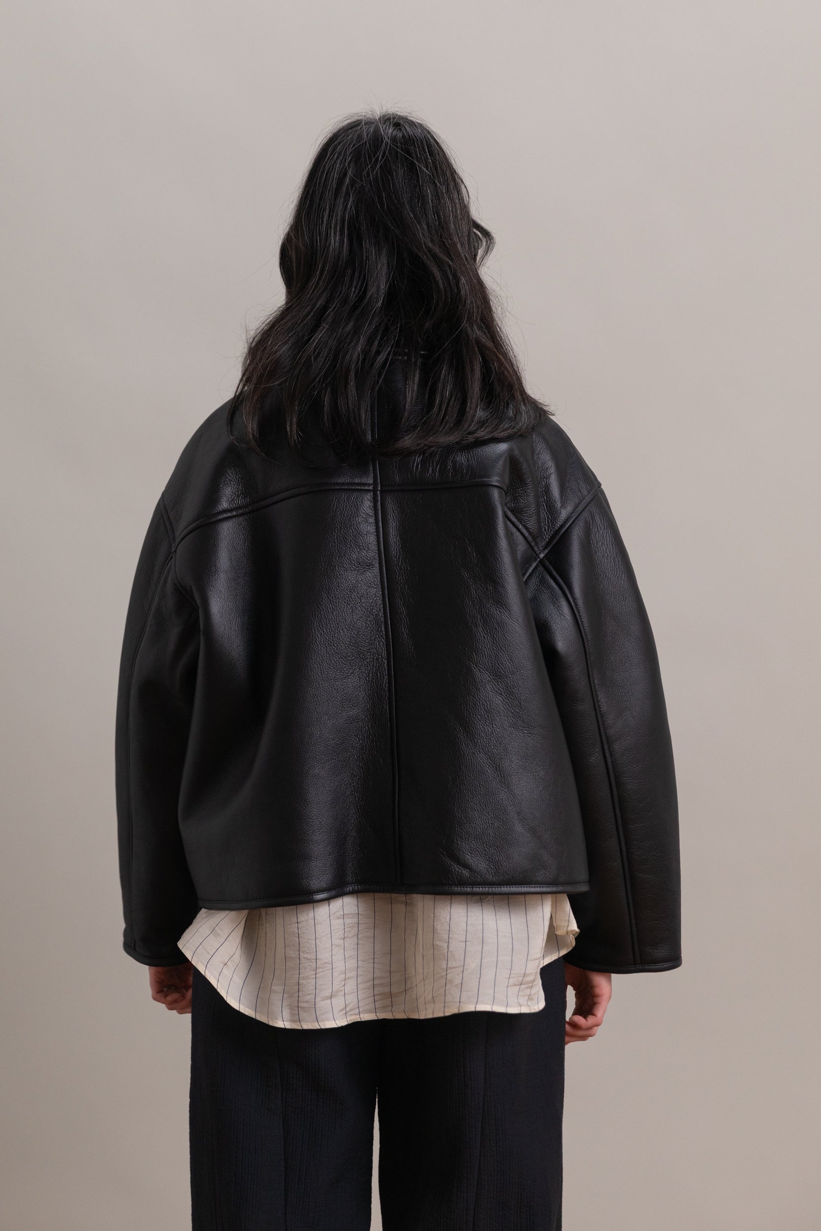 LEATHER BACK SHEEPSKIN FLYING JACKET IN BLACK