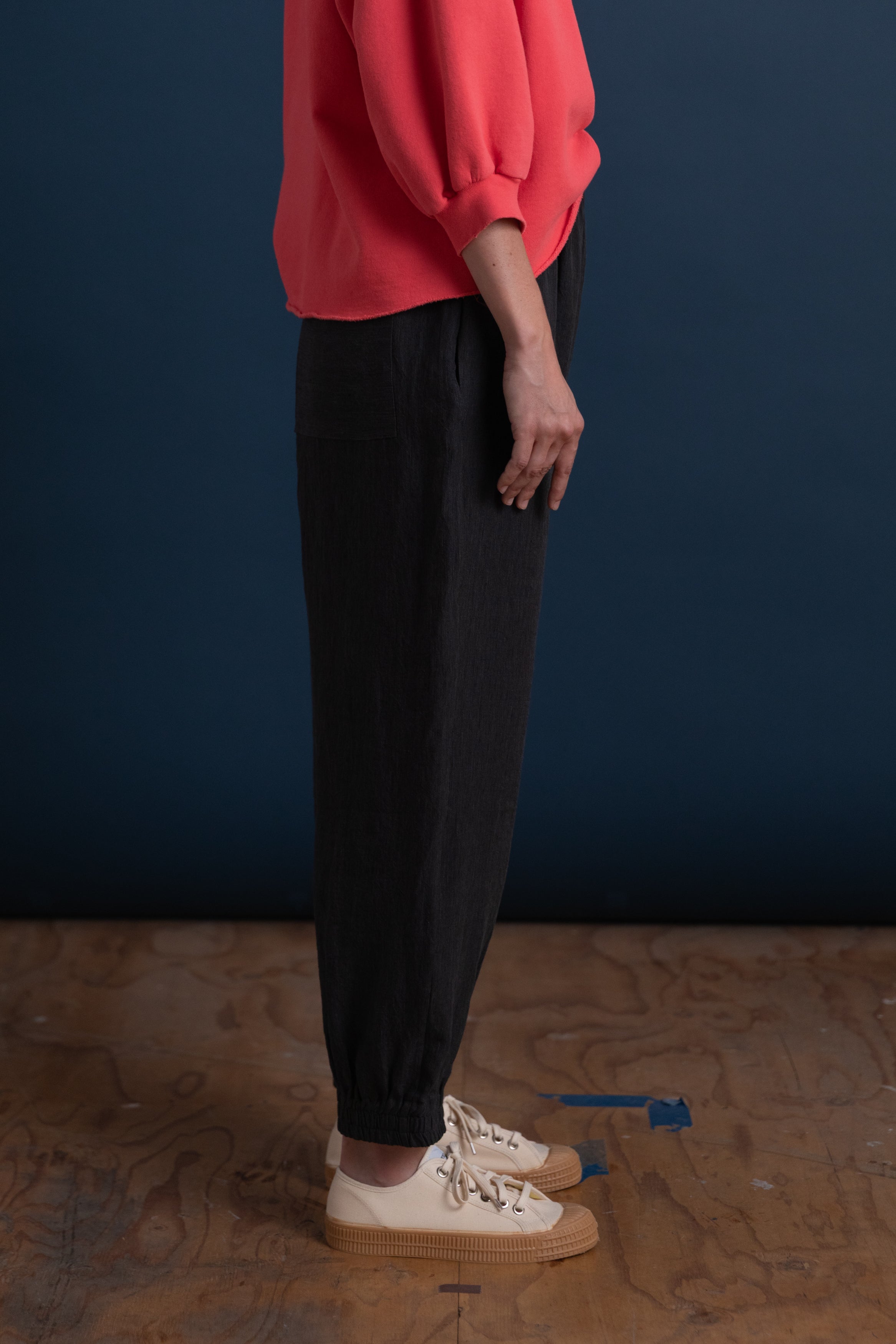 IRIS TROUSER IN STEEL IRISH LINEN