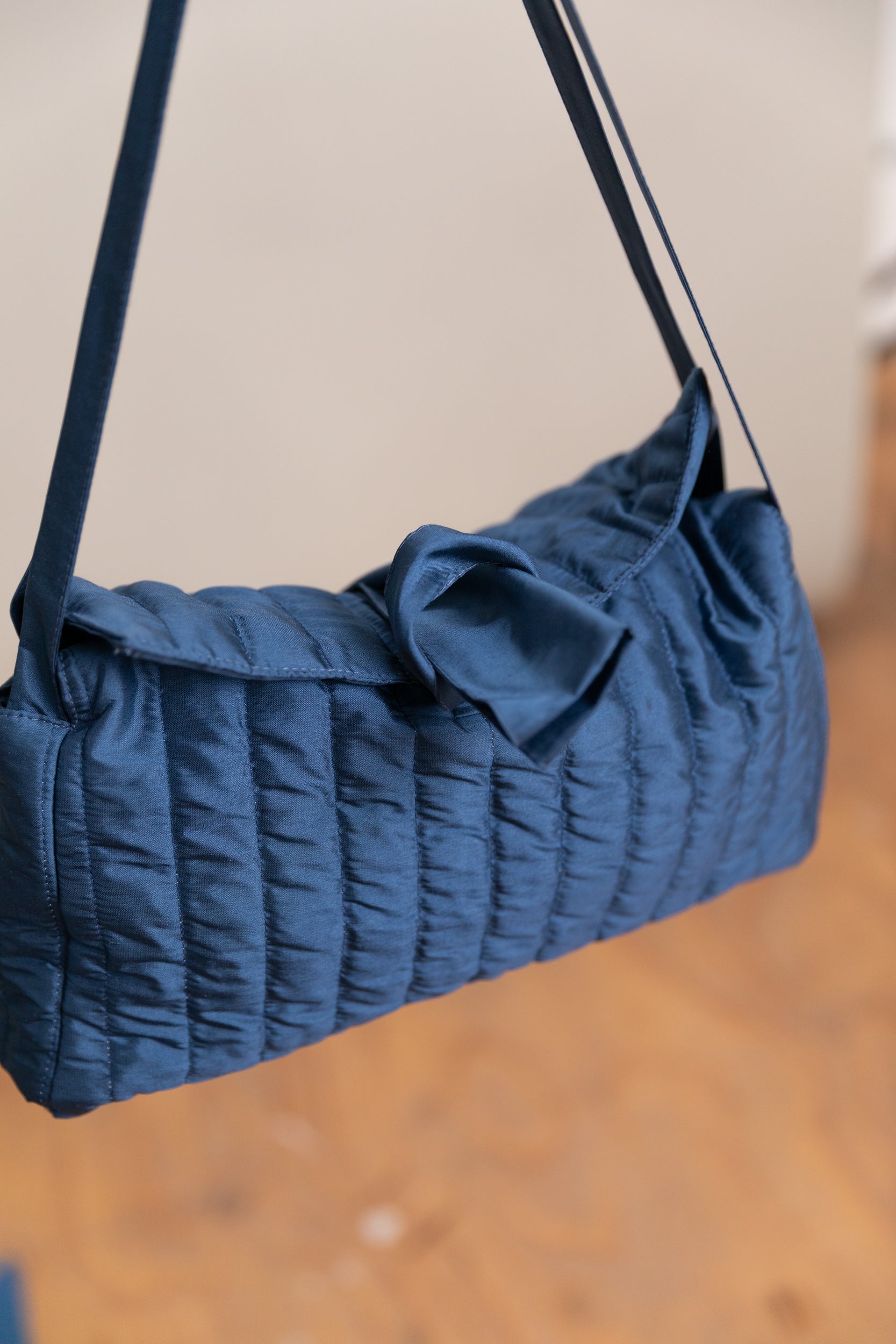 MINI CLUTCH BAG IN INSIGNIA SILK DUPION