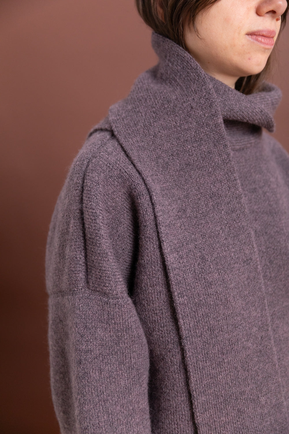 WRAP NECK PULLOVER IN LUNA BRITISH MERINO WOOL