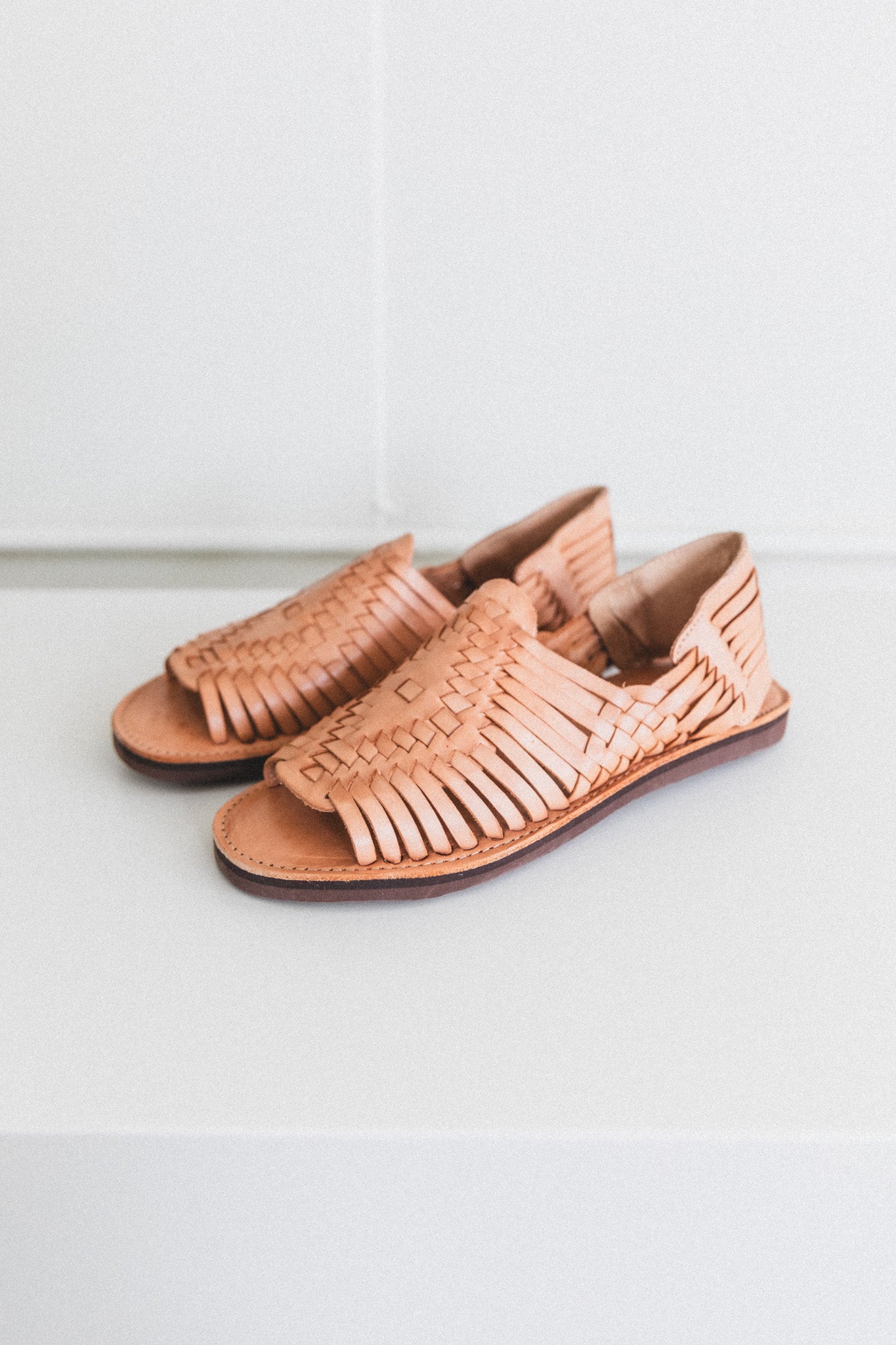 WOMEN'S CHICHEN SANDAL IN TAN LEATHER
