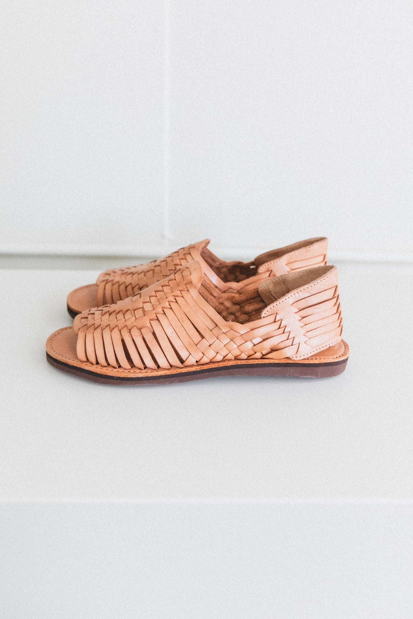 WOMEN'S CHICHEN SANDAL IN TAN LEATHER