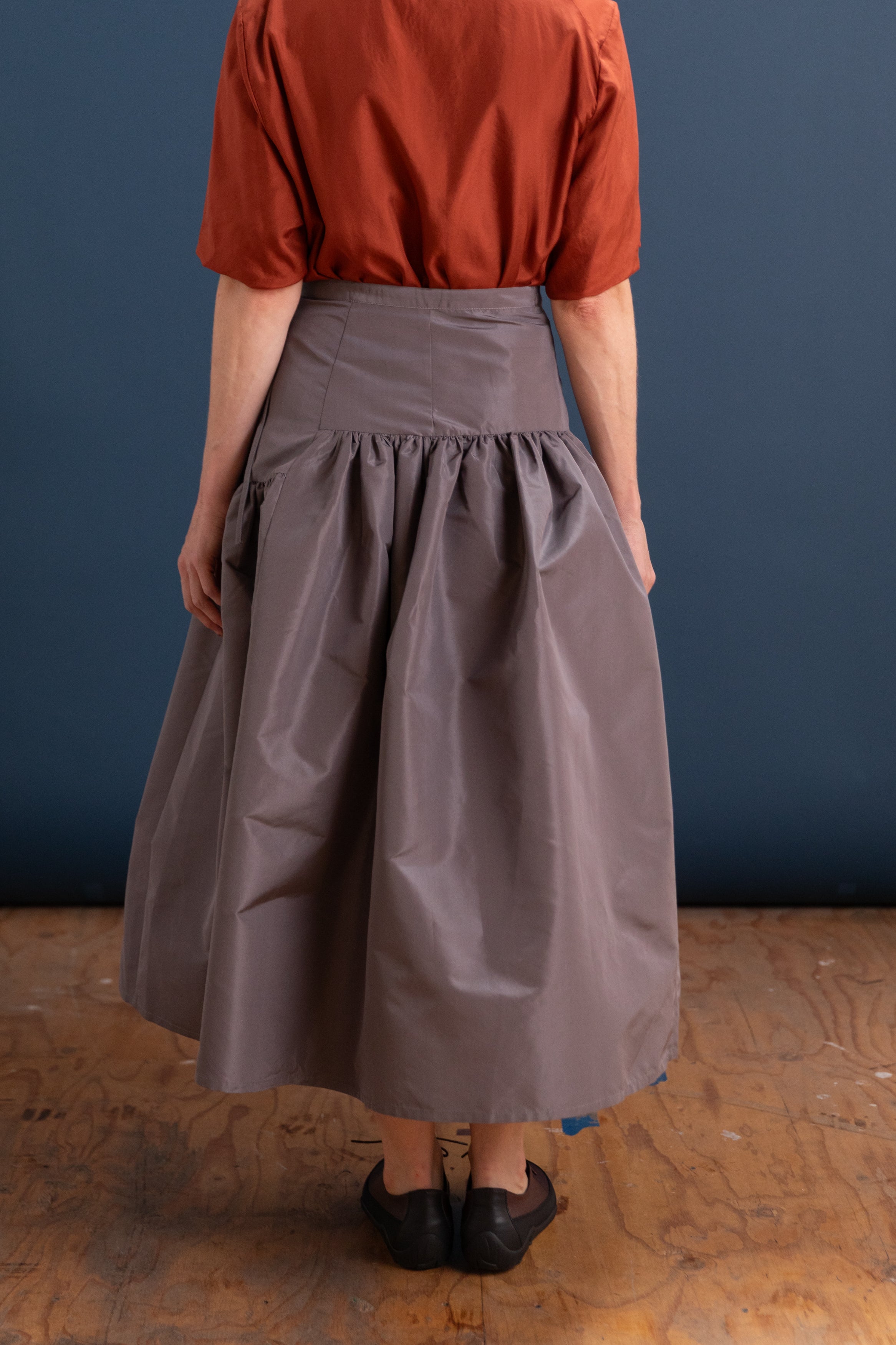 GARDEN SKIRT IN METAL SILK TAFFETA
