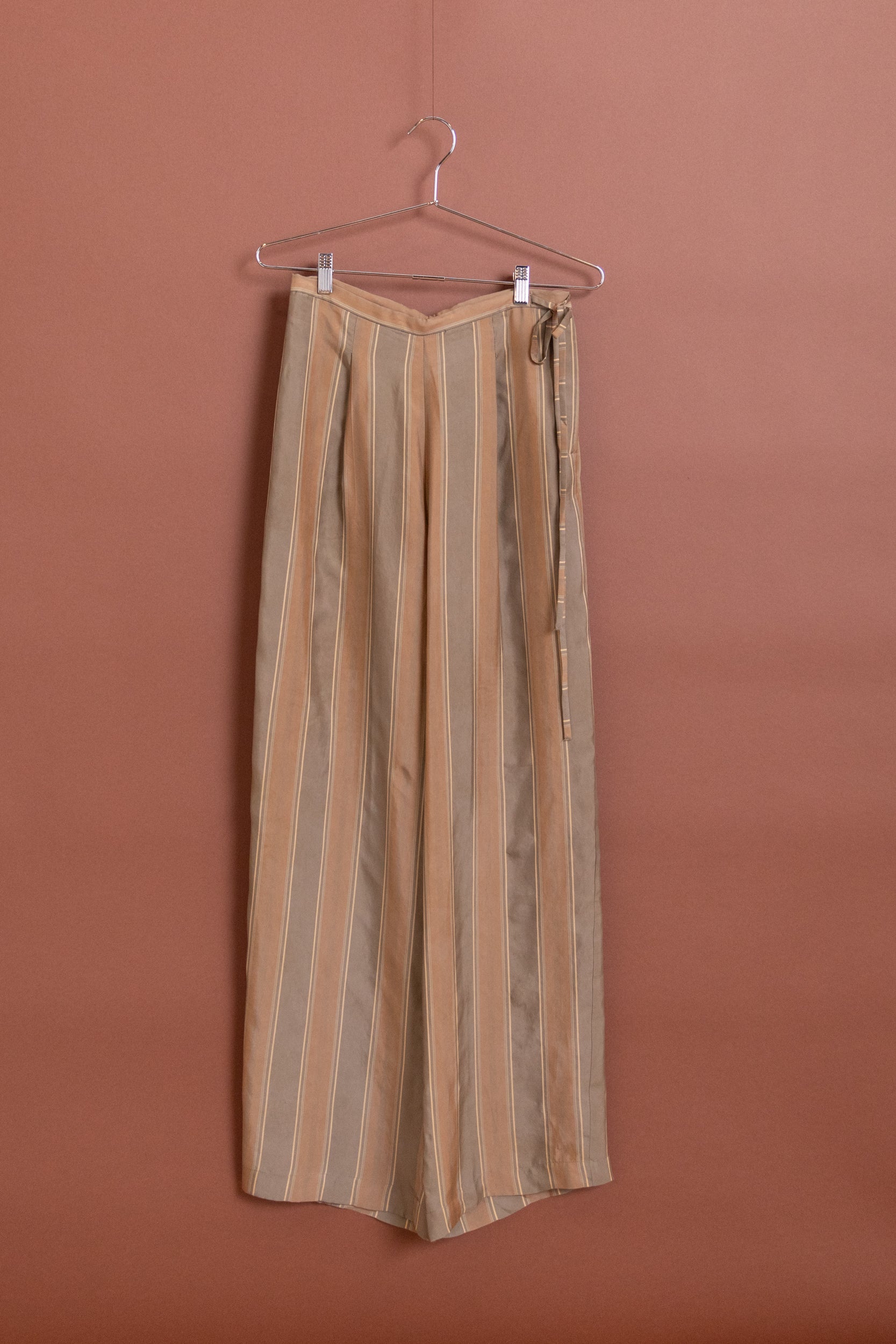 GRANT PANT IN TIE STRIPE