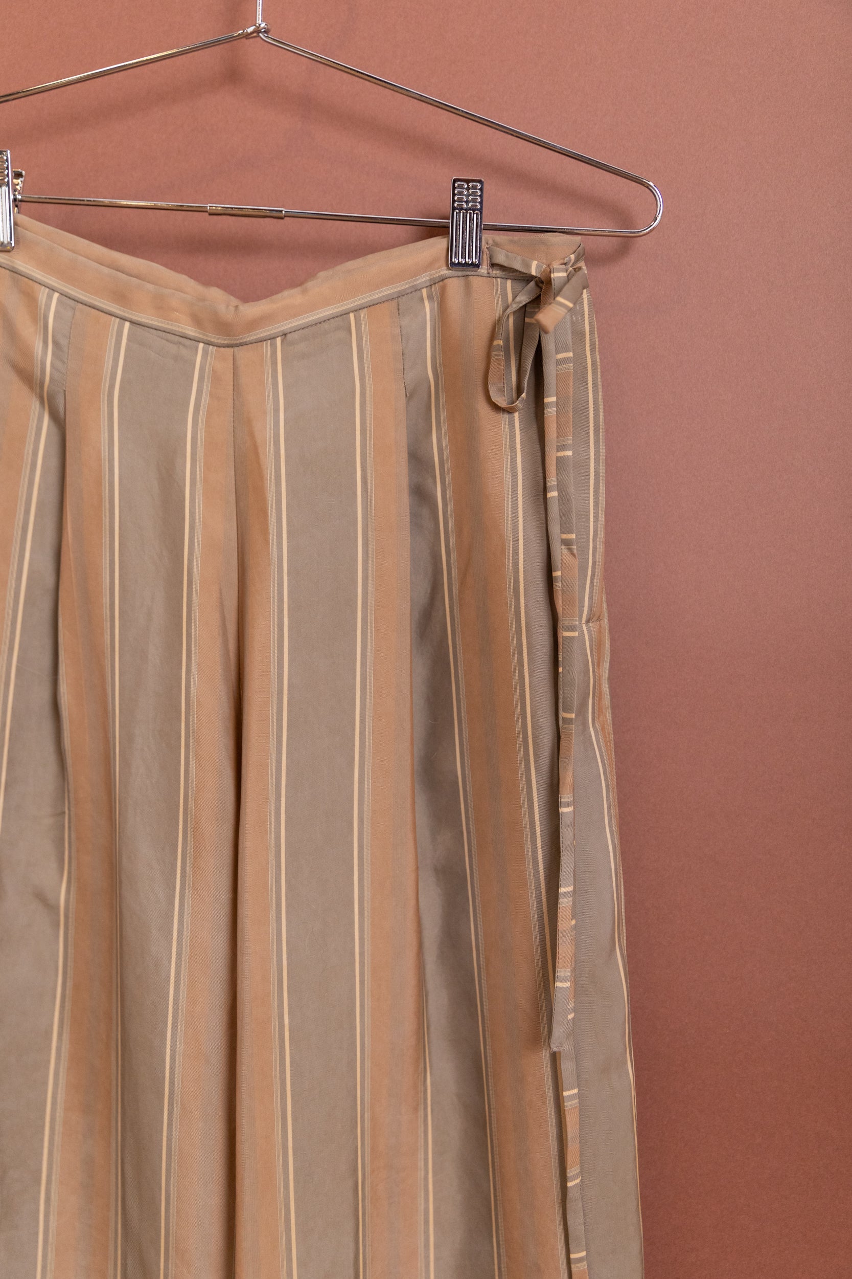 GRANT PANT IN TIE STRIPE