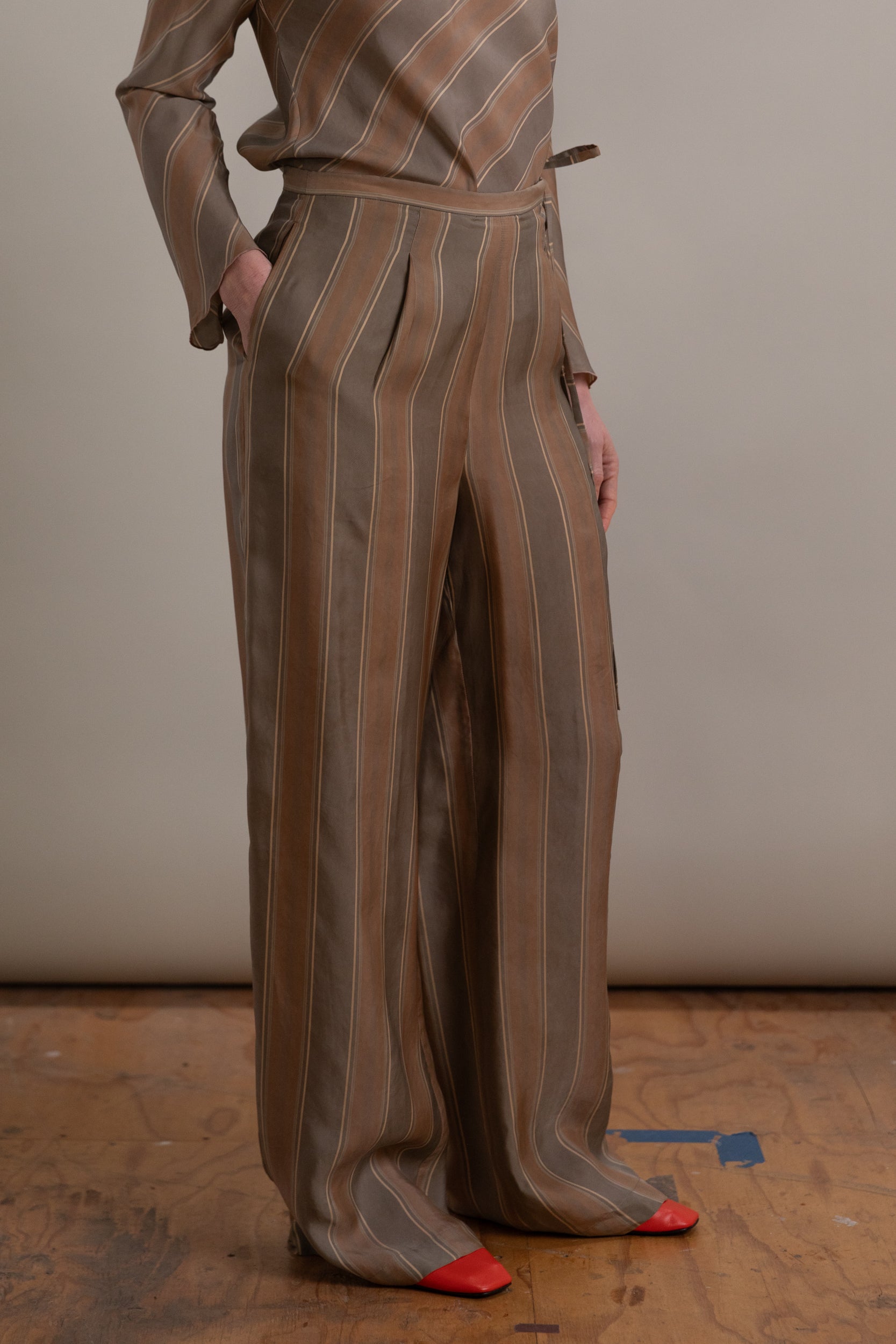 GRANT PANT IN TIE STRIPE