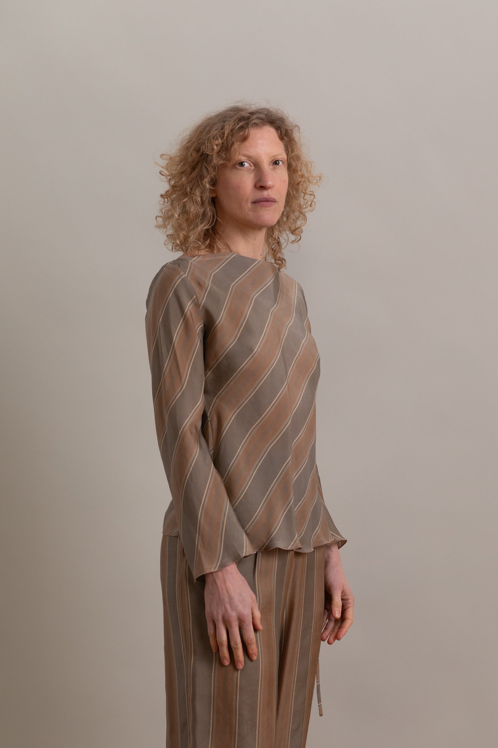 SEREN TOP IN TIE STRIPE
