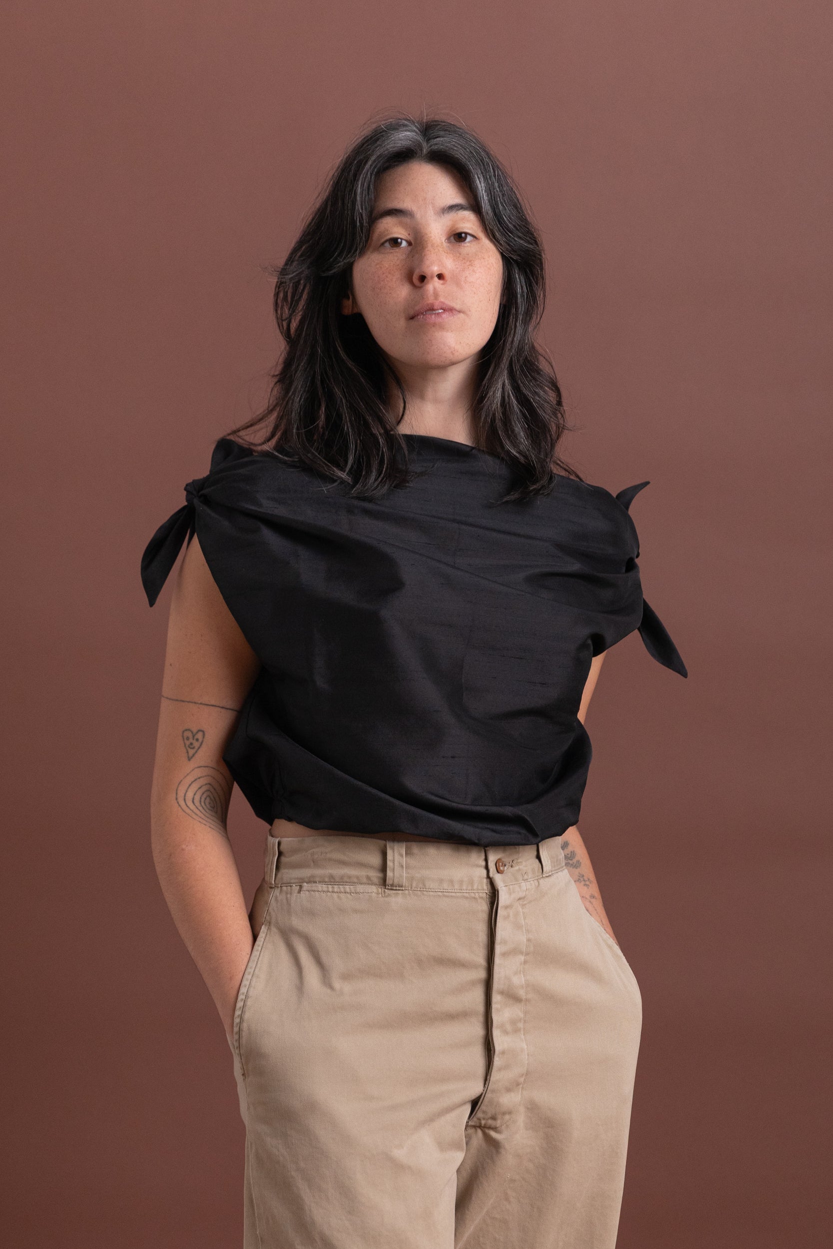 SWAN TOP IN BLACK SILK