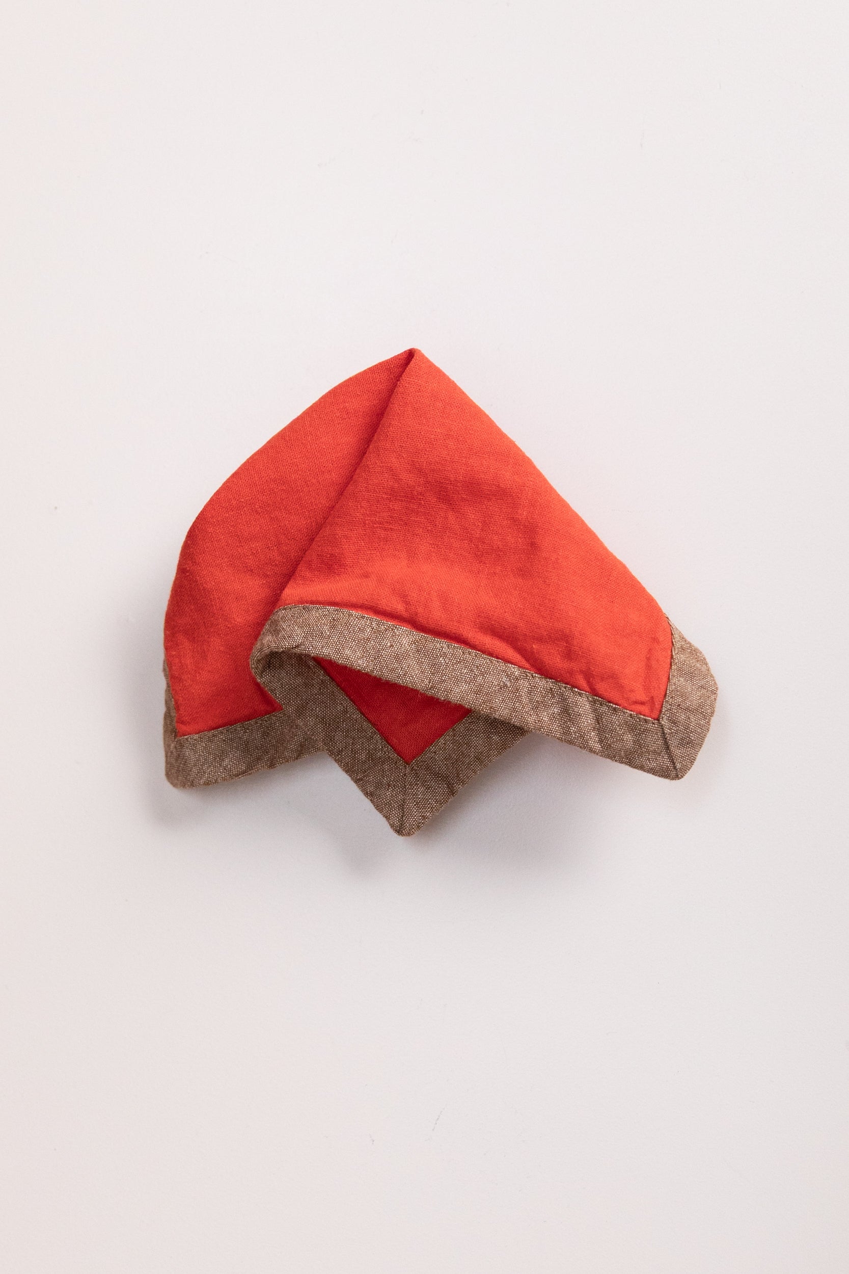 EDGED COCKTAIL NAPKINS IN POPPY LINEN - SET OF FOUR