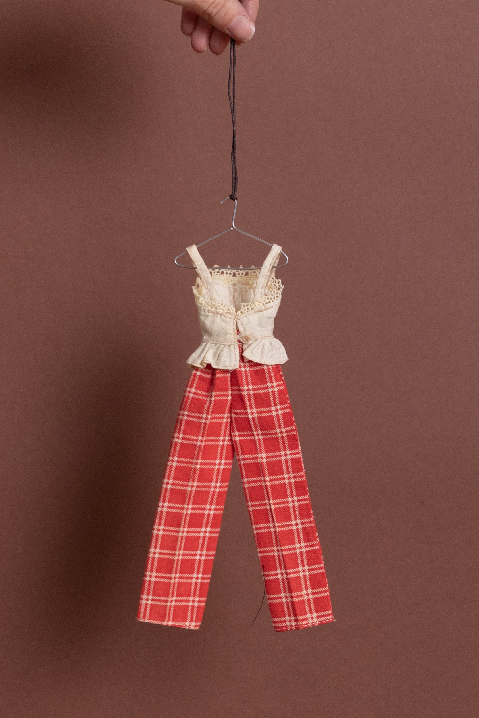 COLLECTABLE OUTFIT ORNAMENT 15