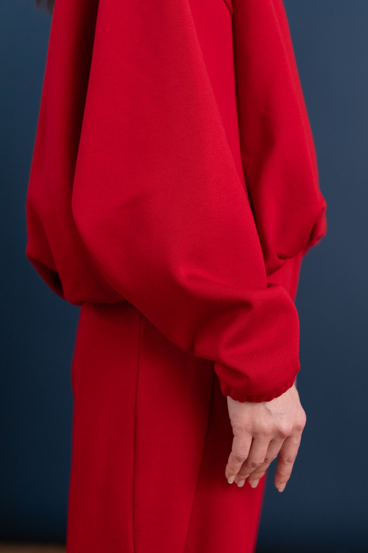 BALLOON HOODIE IN RED