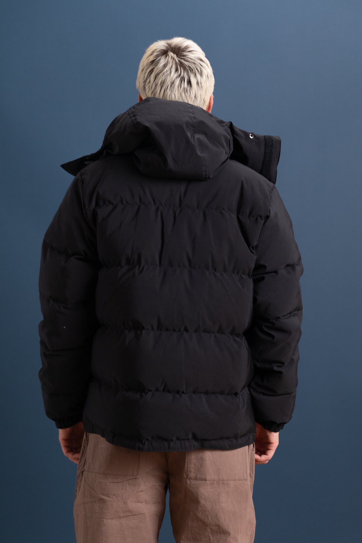DOWN SWEATER IN BLACK 60/40 COTTON/NYLON