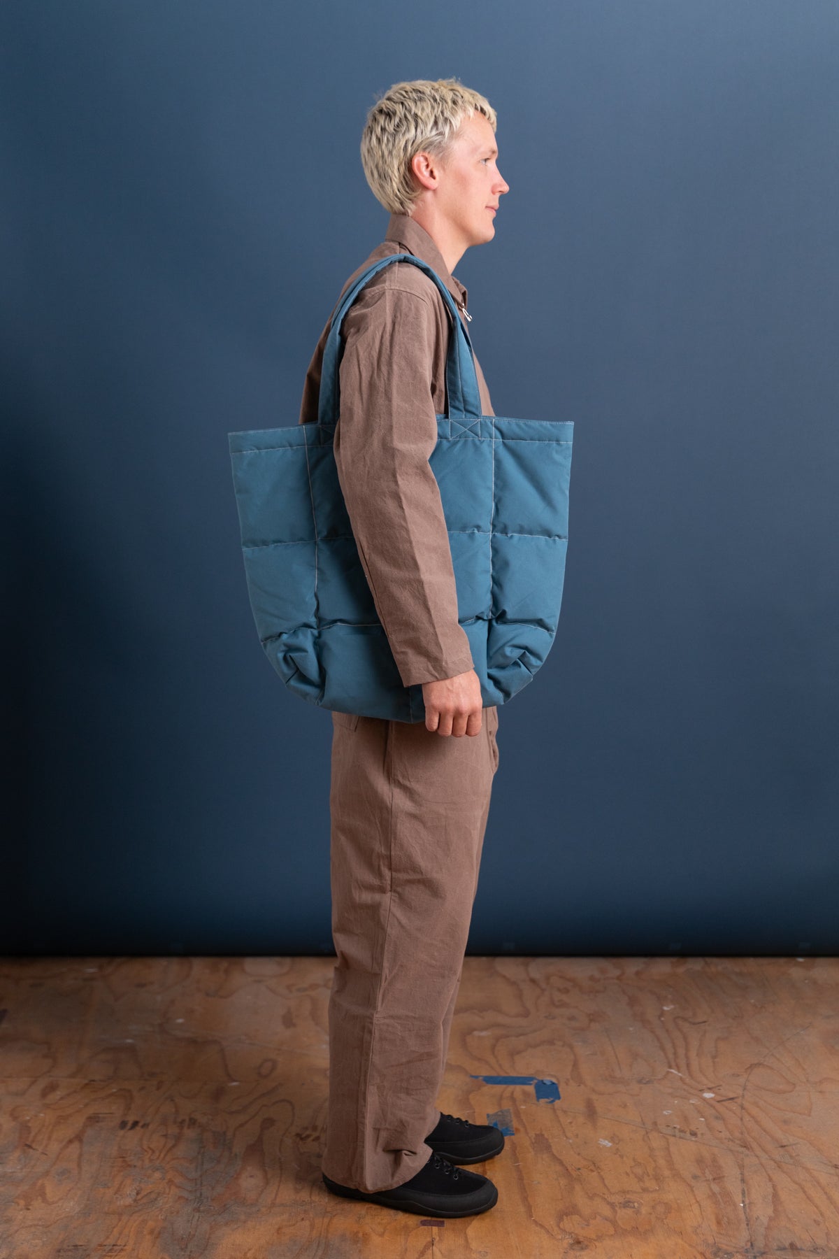 DOWN TOTE BAG IN ROBIN AND AMBER WAXED COTTON