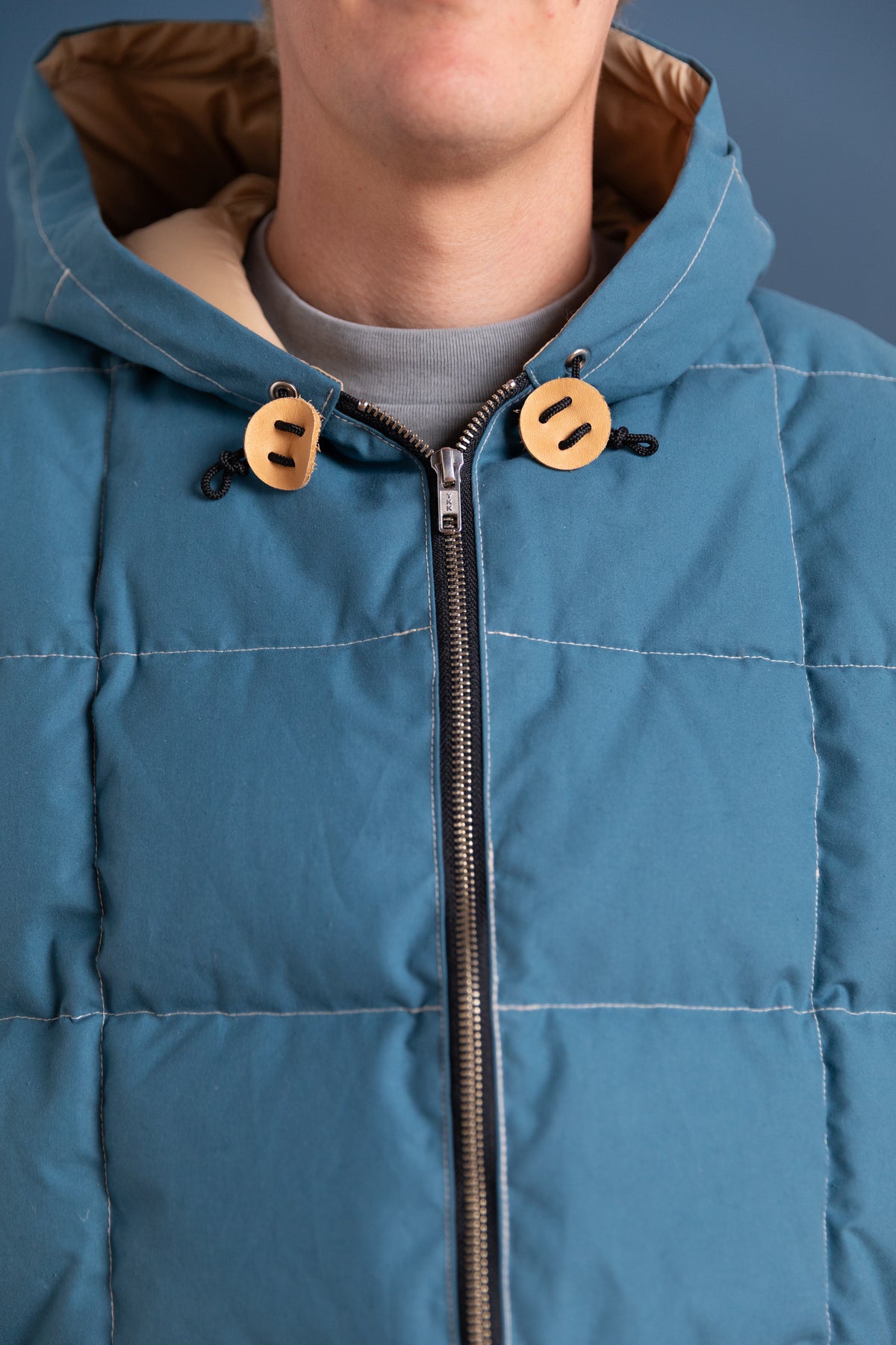 HOODED SWEATSHIRT IN ROBIN AND AMBER WAXED COTTON