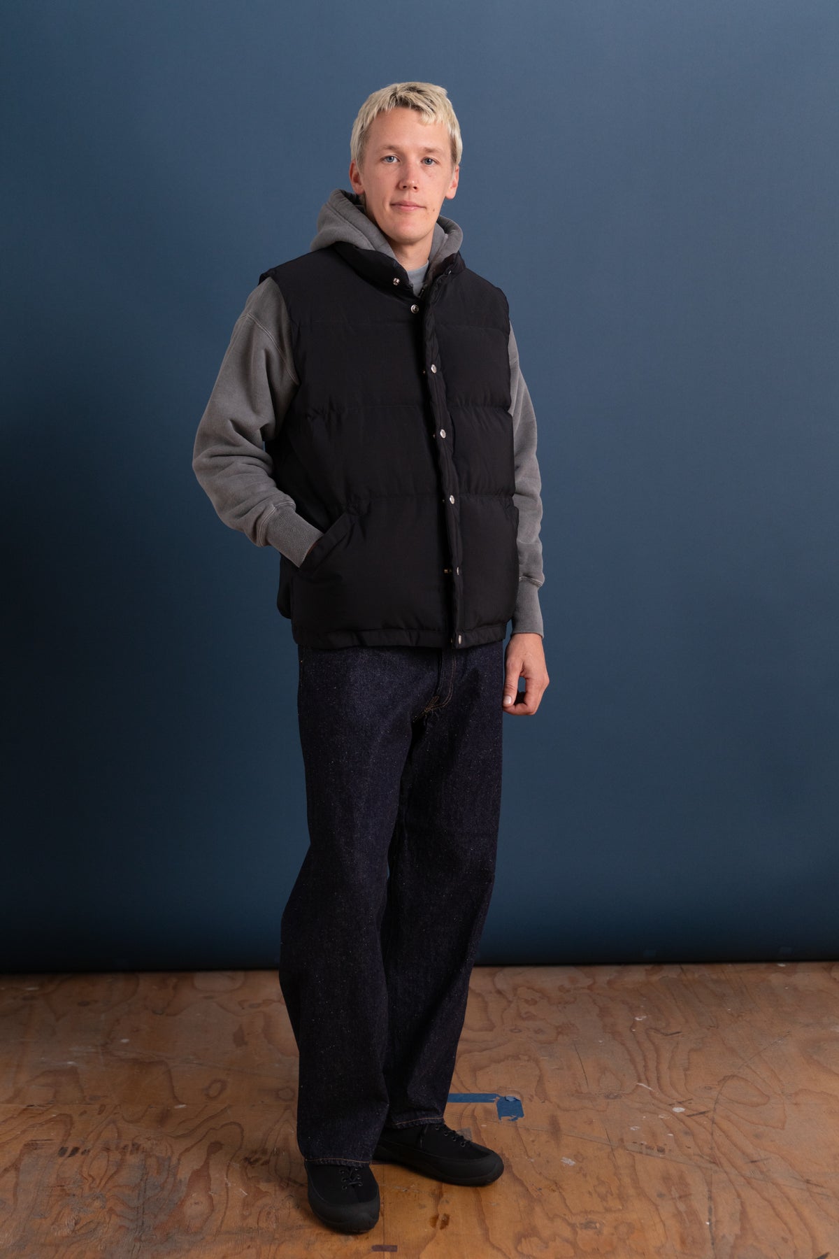 ITALIAN VEST IN BLACK 60/40 COTTON/NYLON