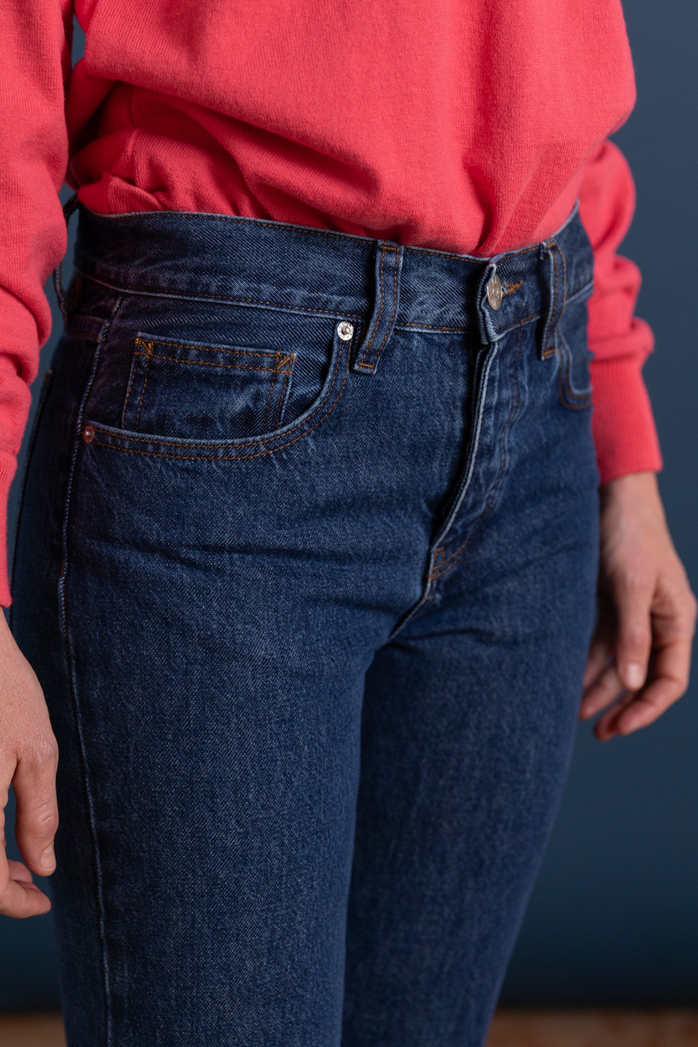 CALLA MID RISE STRAIGHT ANKLE IN TRUE BLUE