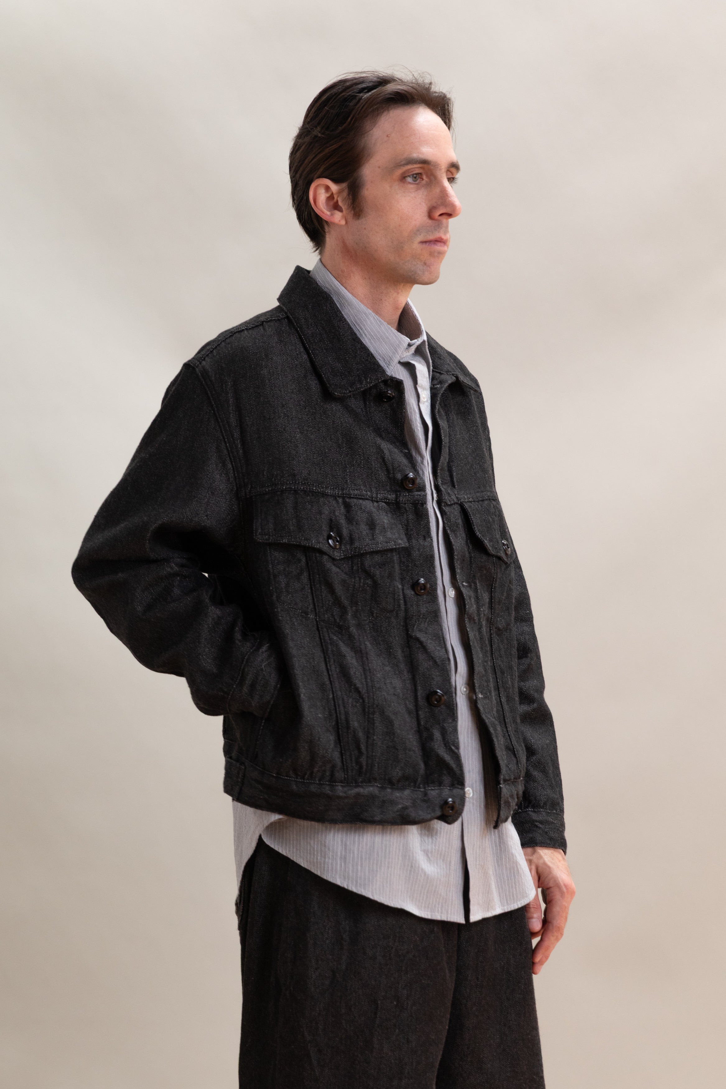 EASY TRUCKER IN BLACK WARP WOOL-CORE SELVEDGE