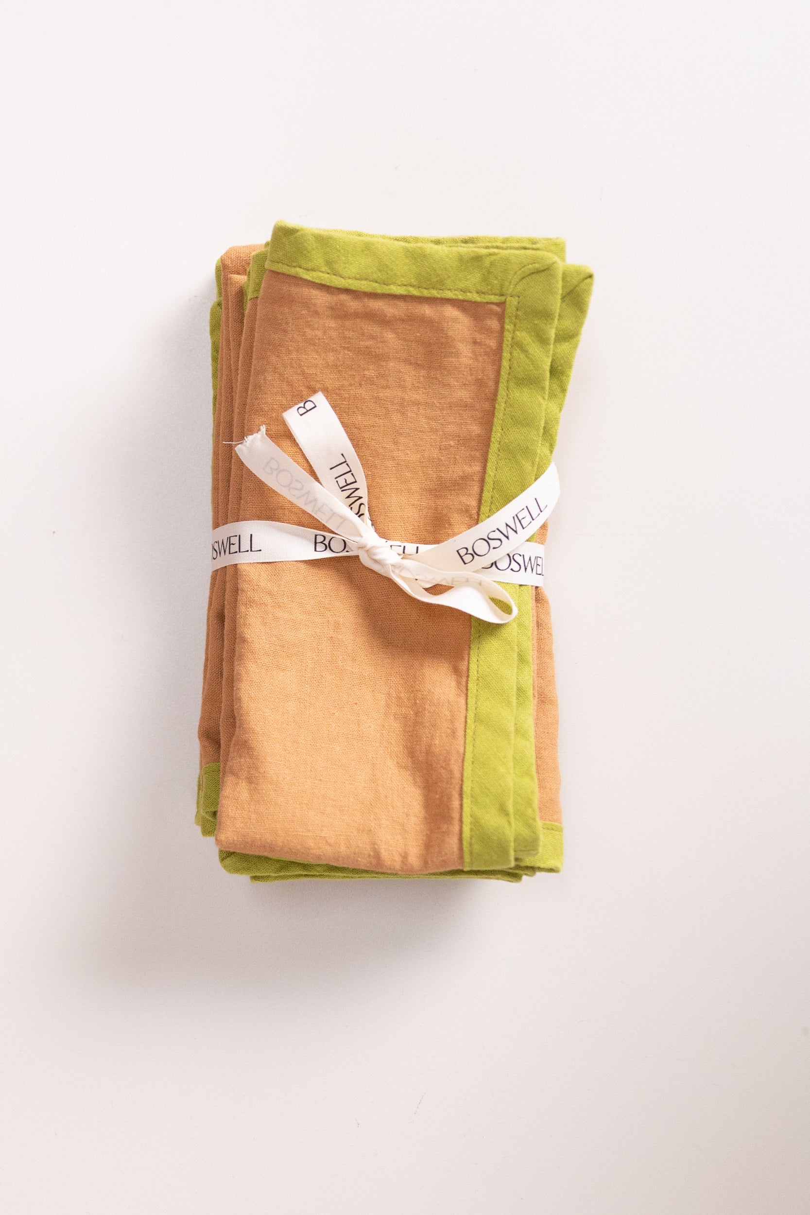 EDGED NAPKINS IN CAMEL LINEN - SET OF FOUR