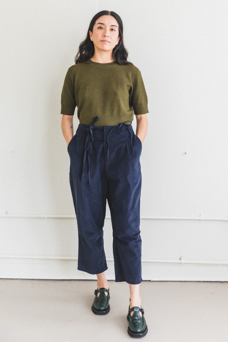 CORD BOW TROUSER IN NAVY