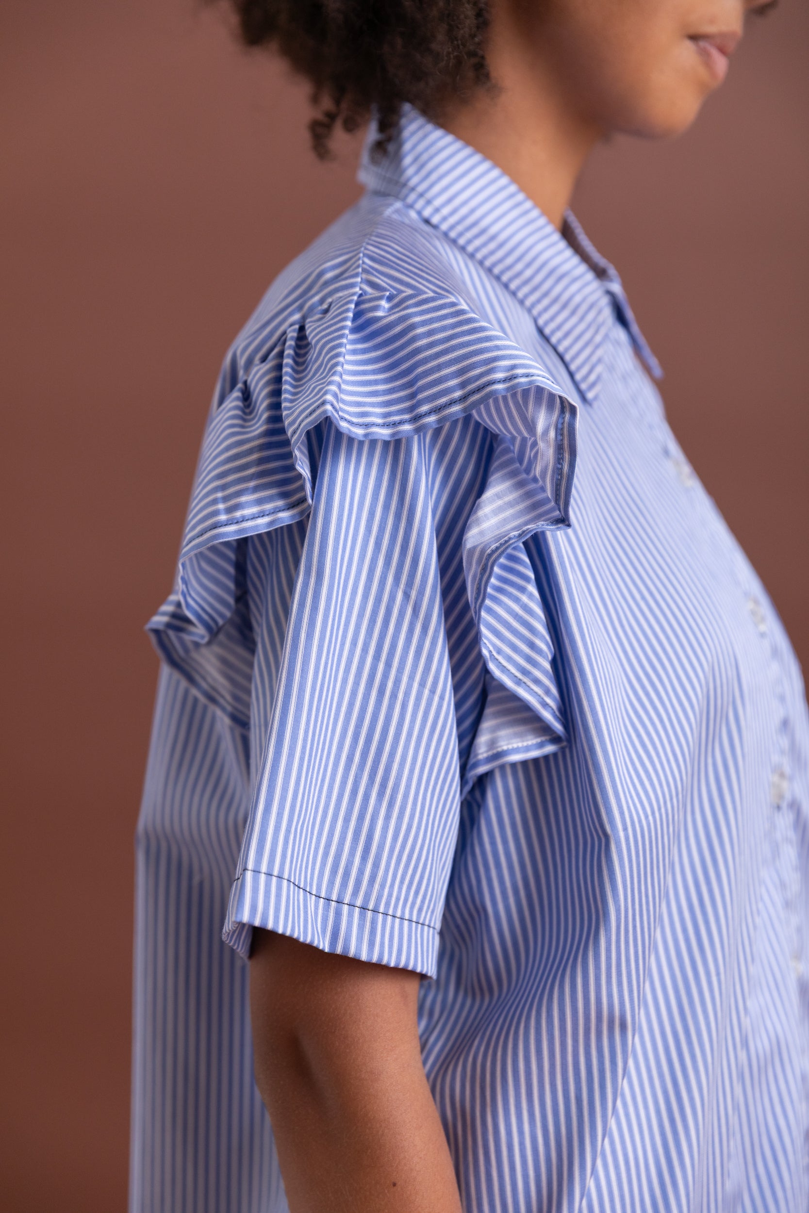 BOWIE SLEEP SHIRT IN BLUE AND WHITE STRIPE